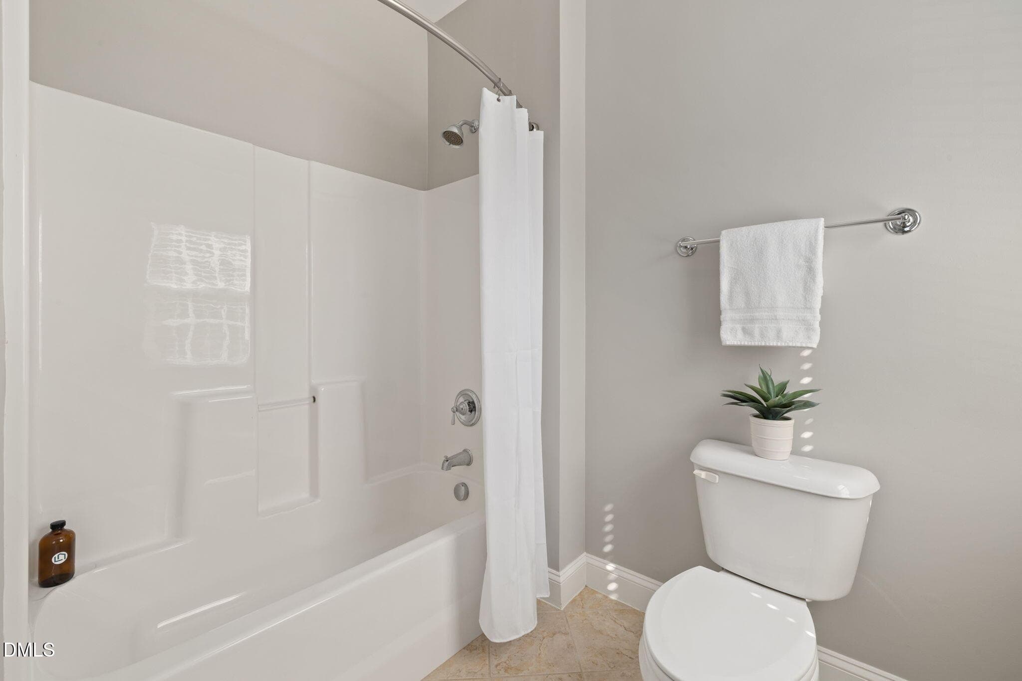 HallBathTub - 1308 Palace Garden Way, Raleigh, NC 27603