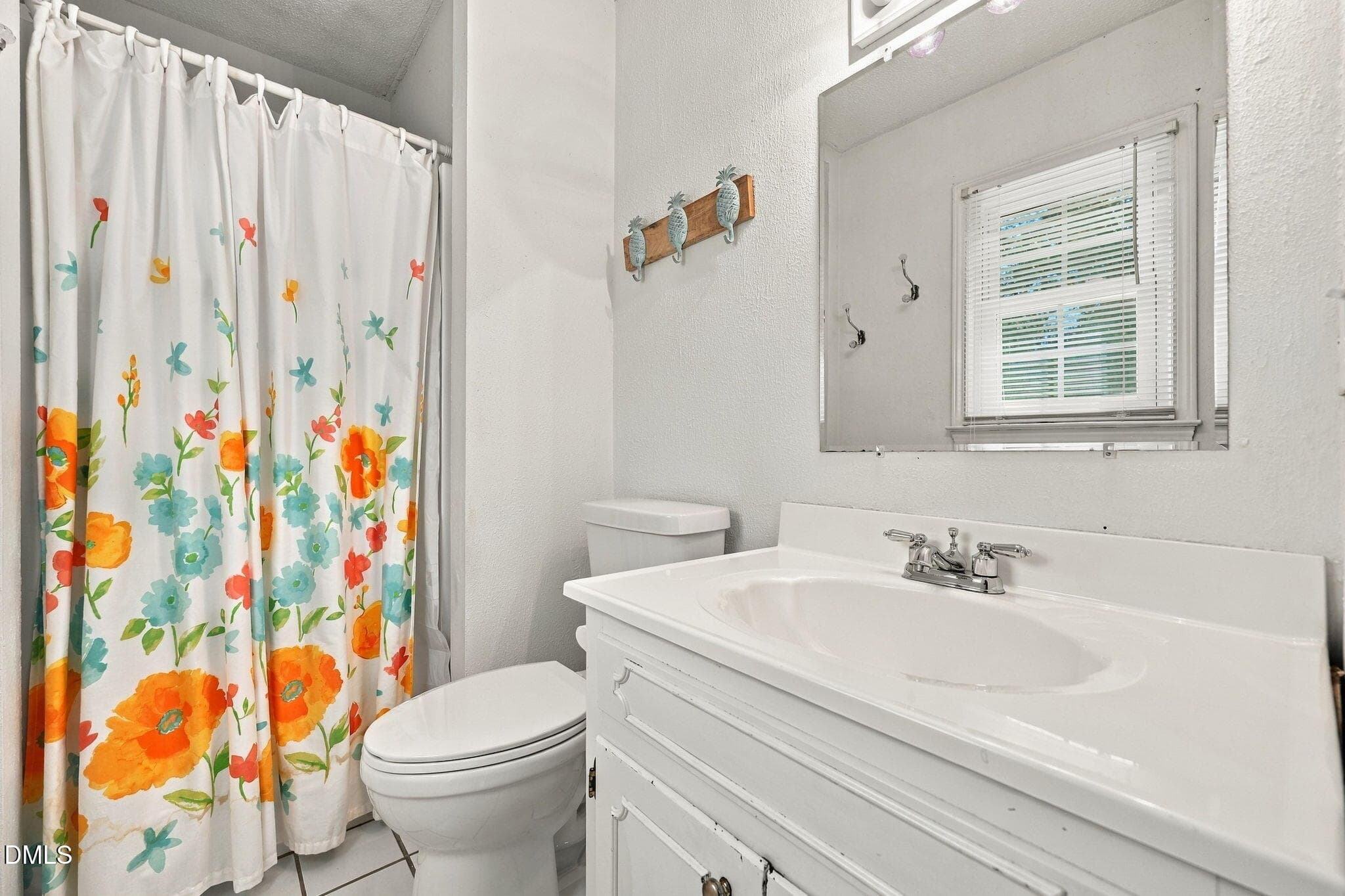 Private Bathroom - 5320 Olde South Road, Raleigh, NC 27606