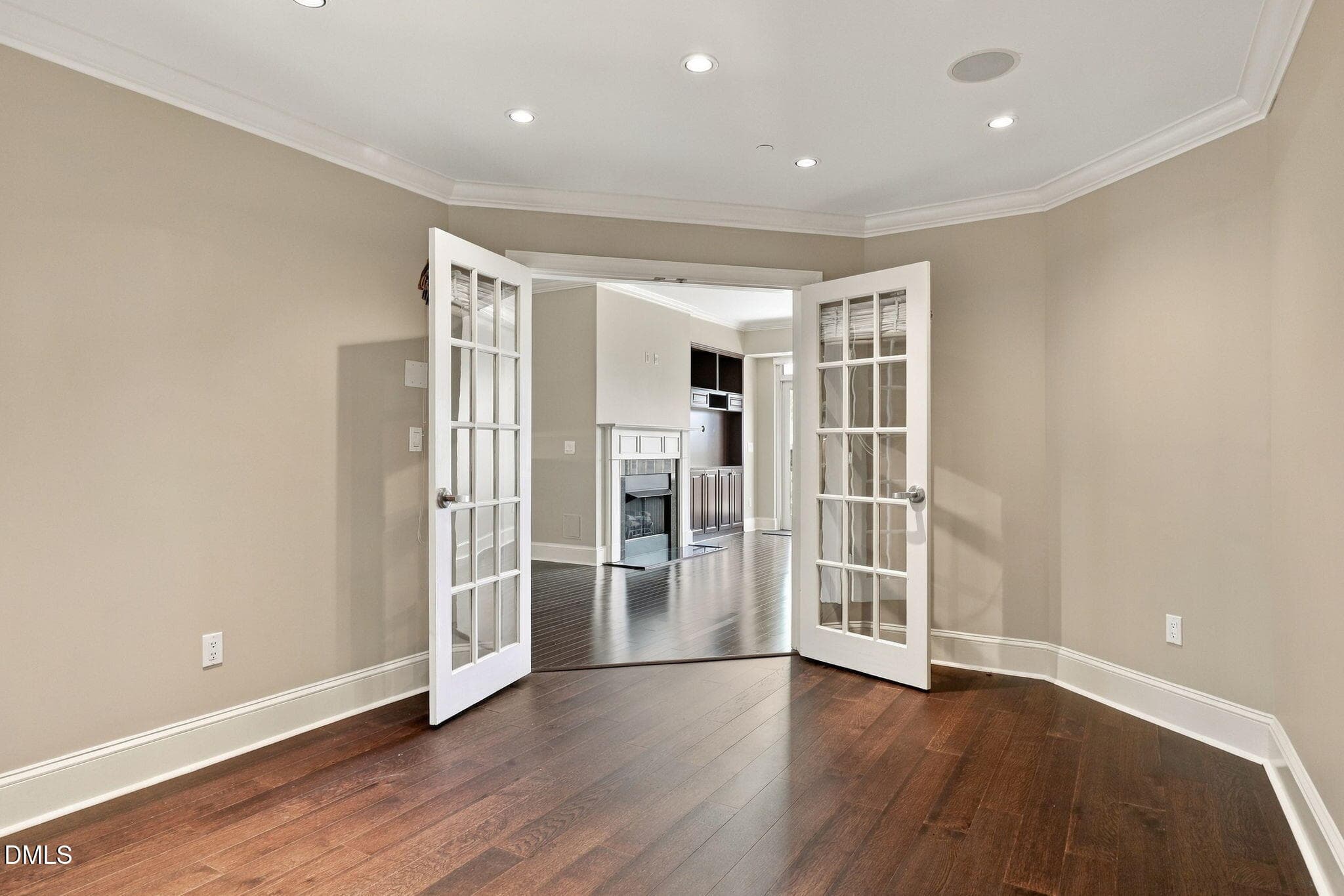 32-web-or-mls-IMG_4092 - 510 Glenwood Avenue 611, Raleigh, NC 27603