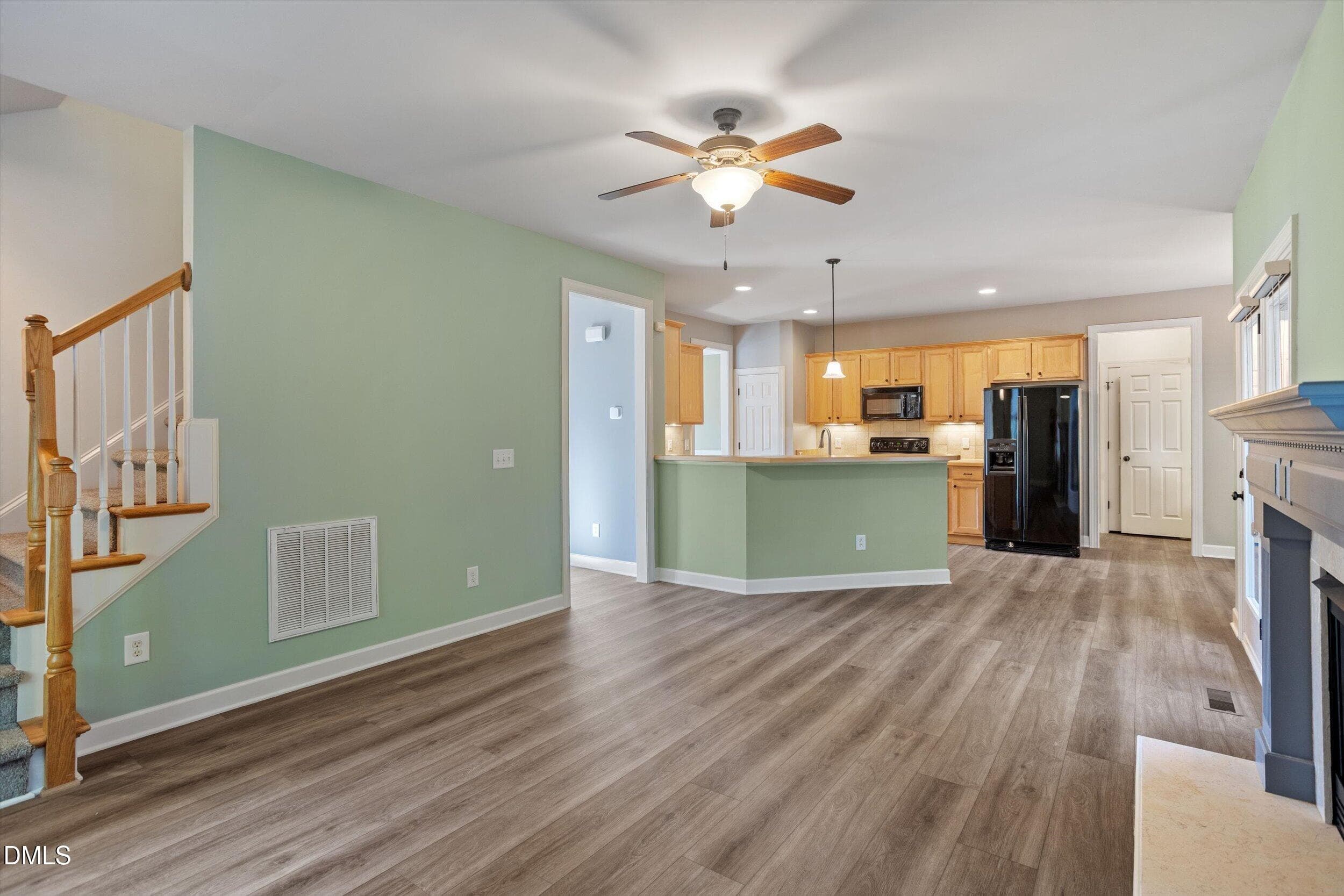 18-3141 Suncrest Village Ln_10202026_18 - 3141 Suncrest Village Lane Lane, Raleigh, NC 27616