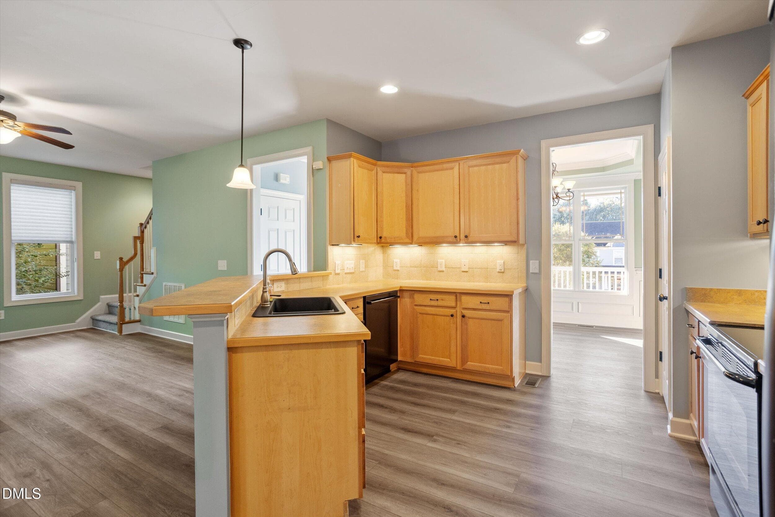 19-3141 Suncrest Village Ln_10202026_19 - 3141 Suncrest Village Lane Lane, Raleigh, NC 27616