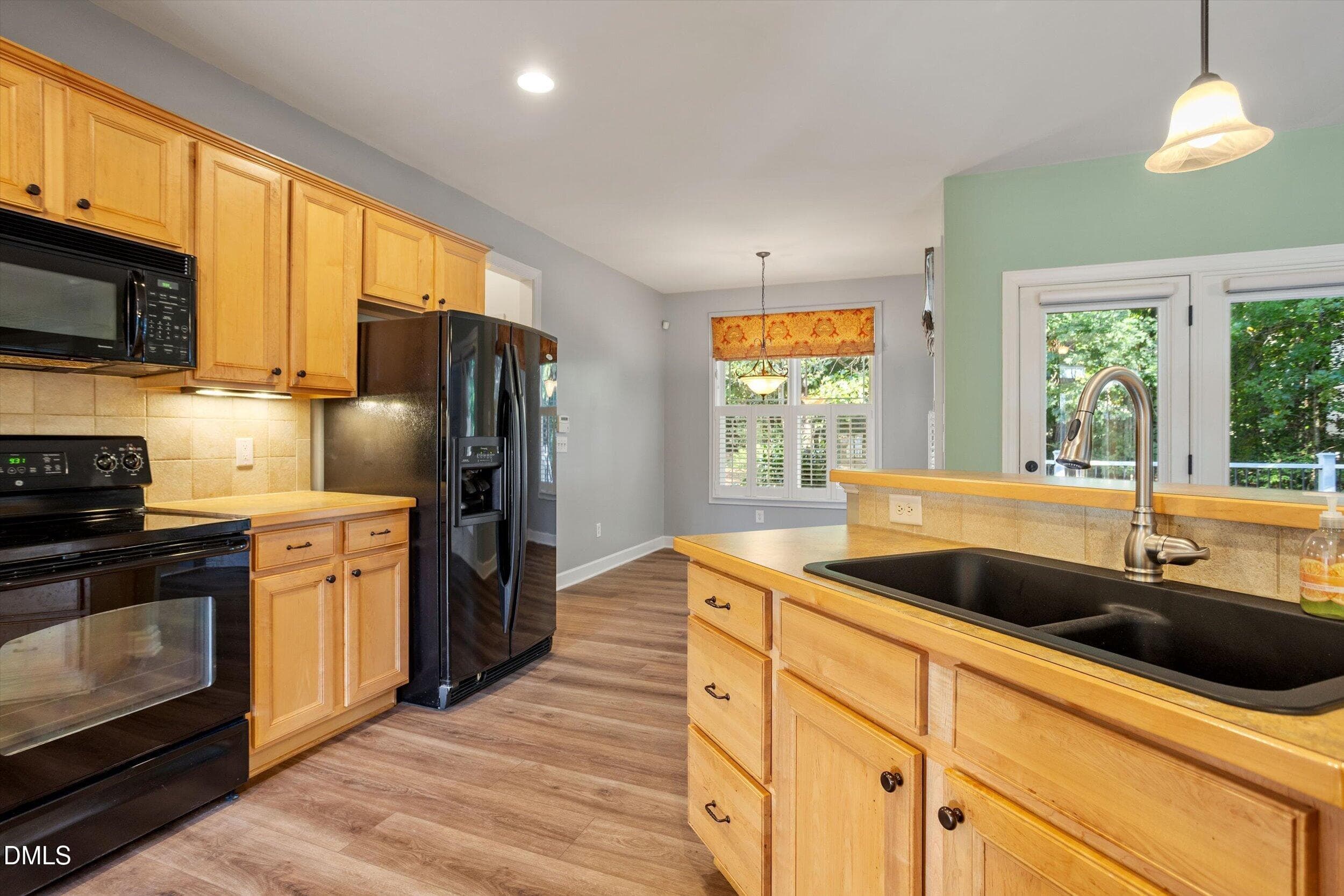 21-3141 Suncrest Village Ln_10202026_21 - 3141 Suncrest Village Lane Lane, Raleigh, NC 27616