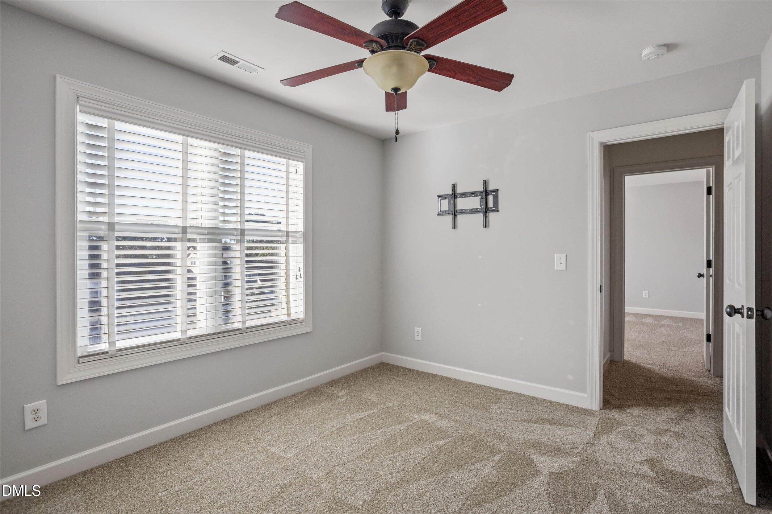 32-3141 Suncrest Village Ln_10202026_32 - 3141 Suncrest Village Lane Lane, Raleigh, NC 27616