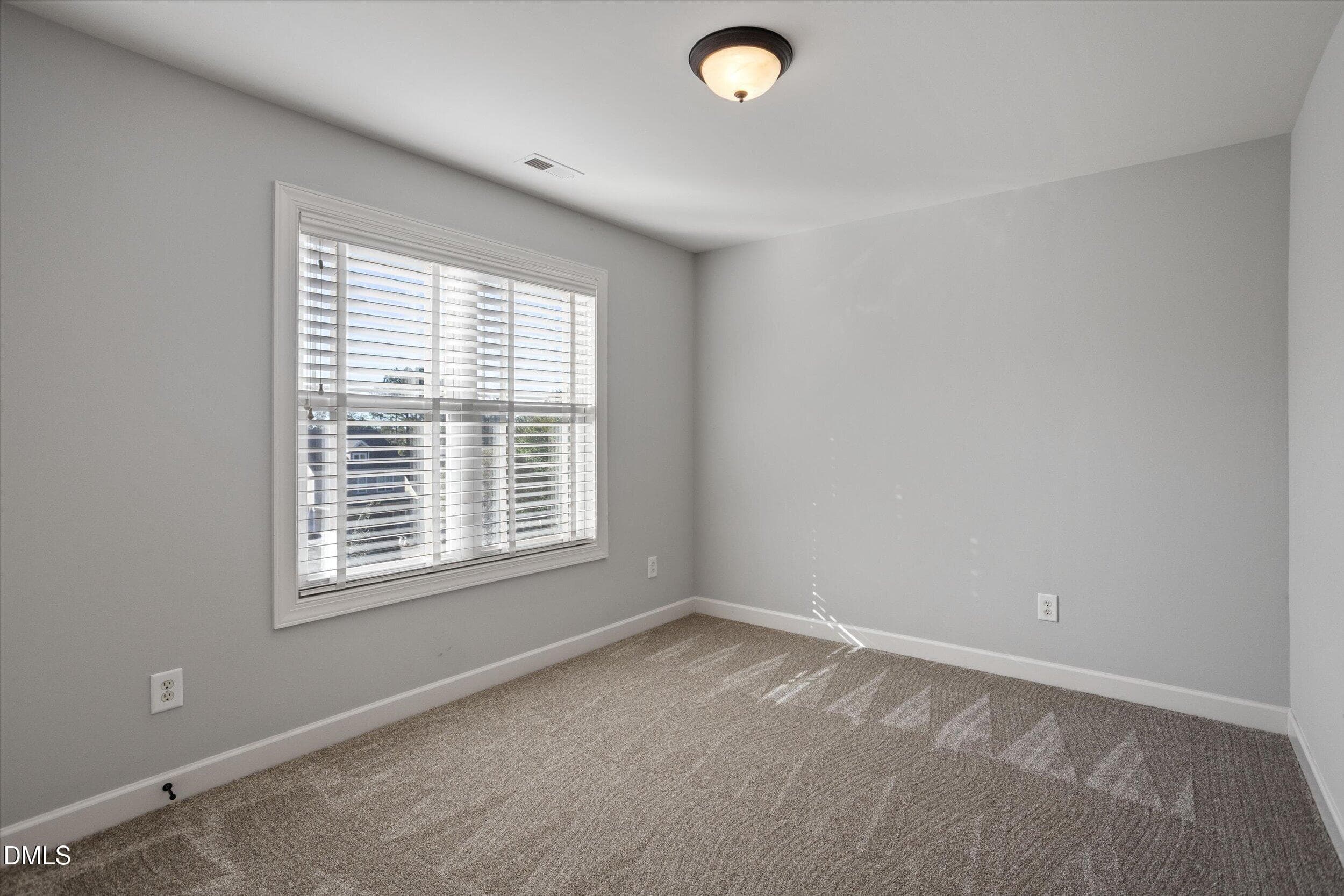 34-3141 Suncrest Village Ln_10202026_34 - 3141 Suncrest Village Lane Lane, Raleigh, NC 27616