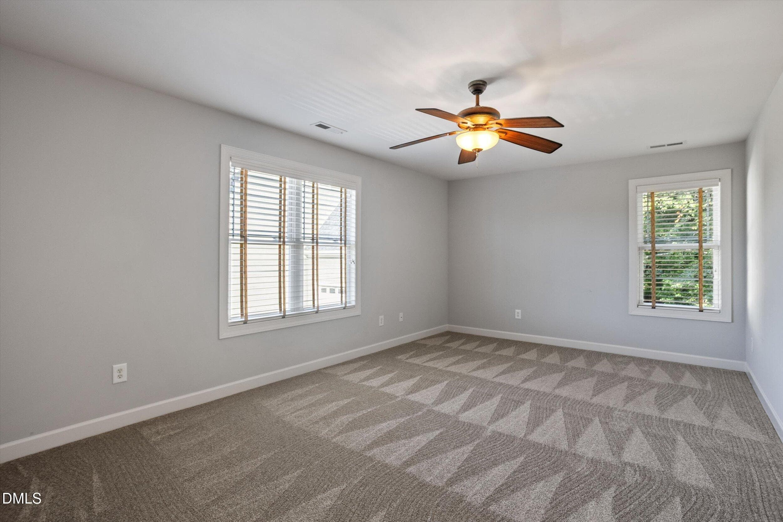 37-3141 Suncrest Village Ln_10202026_37 - 3141 Suncrest Village Lane Lane, Raleigh, NC 27616