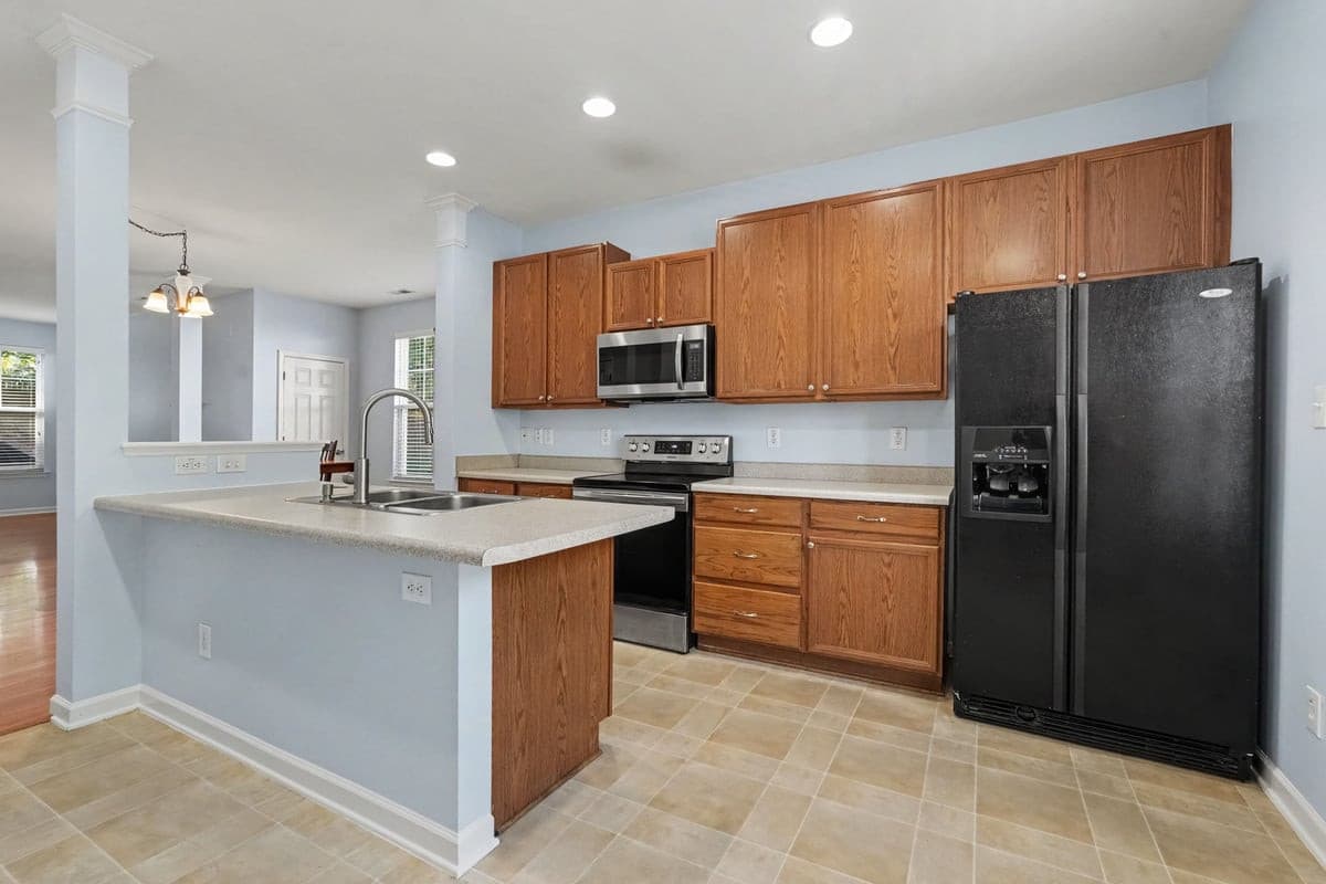 010_file_7567.jpg - 8431 Central Drive, Raleigh, NC 27613