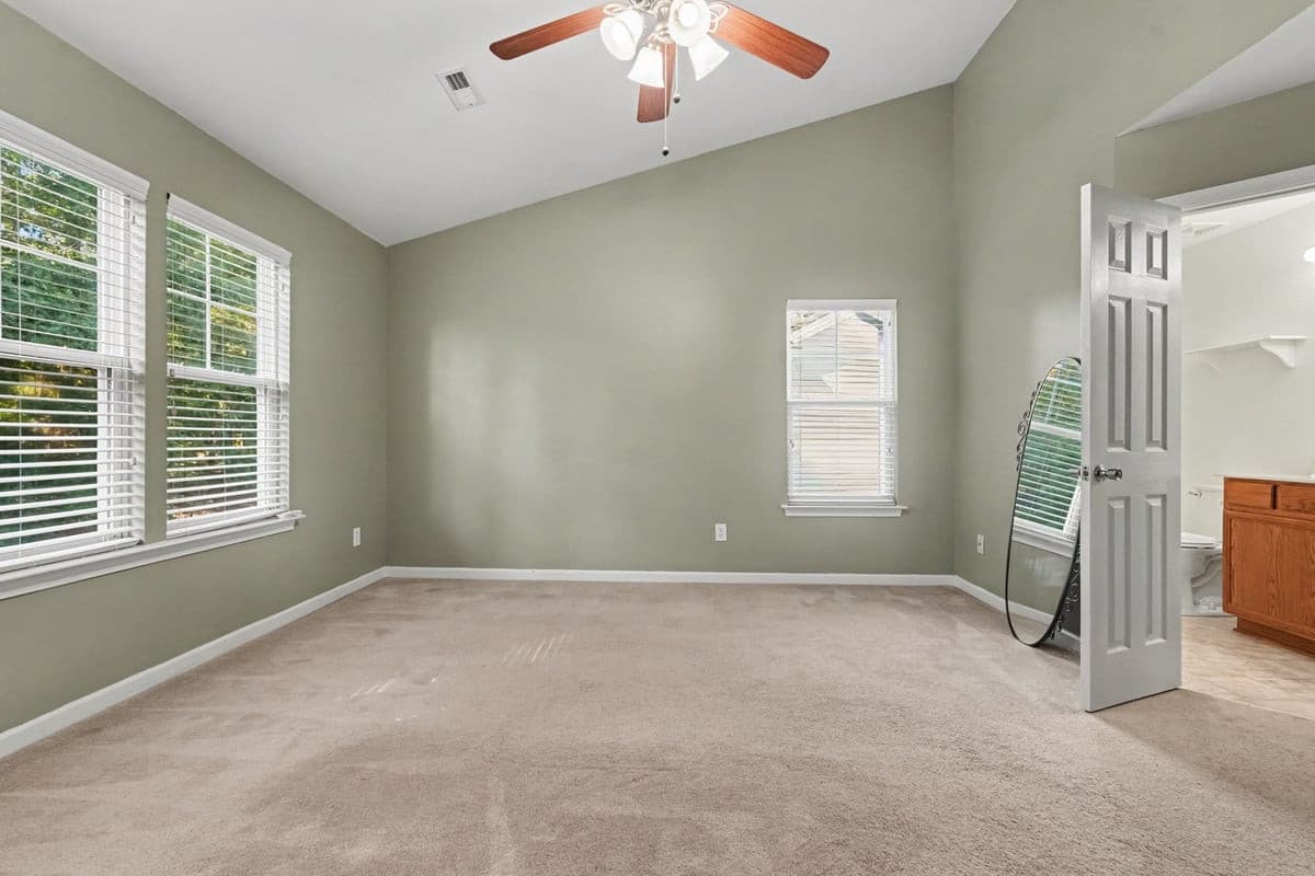 017_file_4951.jpg - 8431 Central Drive, Raleigh, NC 27613