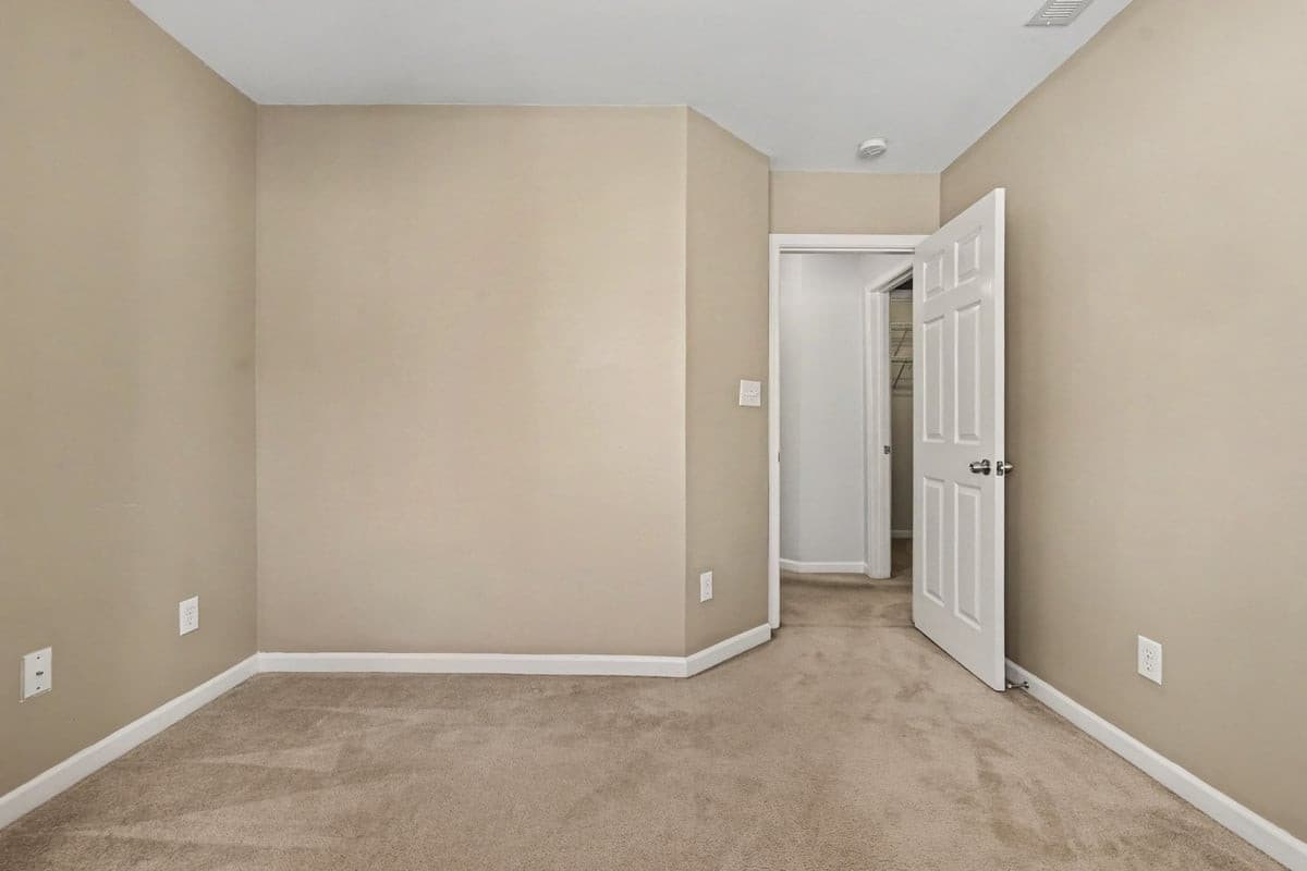 022_file_9320.jpg - 8431 Central Drive, Raleigh, NC 27613