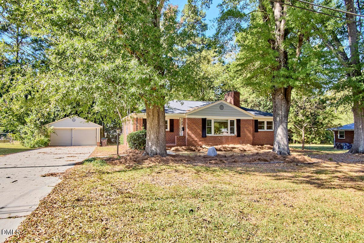 006 - 2317 Charlotte Street, Durham, NC 27705