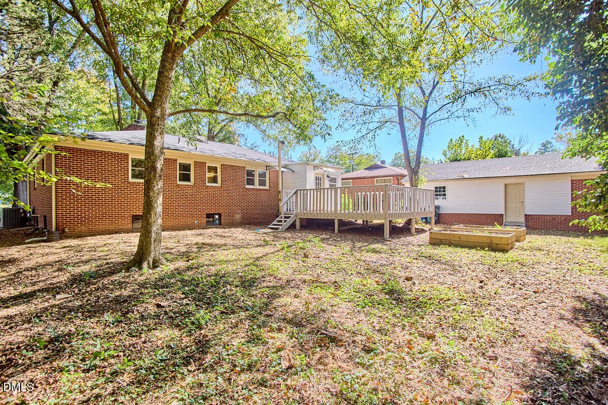 018 - 2317 Charlotte Street, Durham, NC 27705