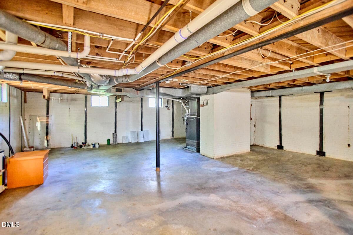 021 - 2317 Charlotte Street, Durham, NC 27705