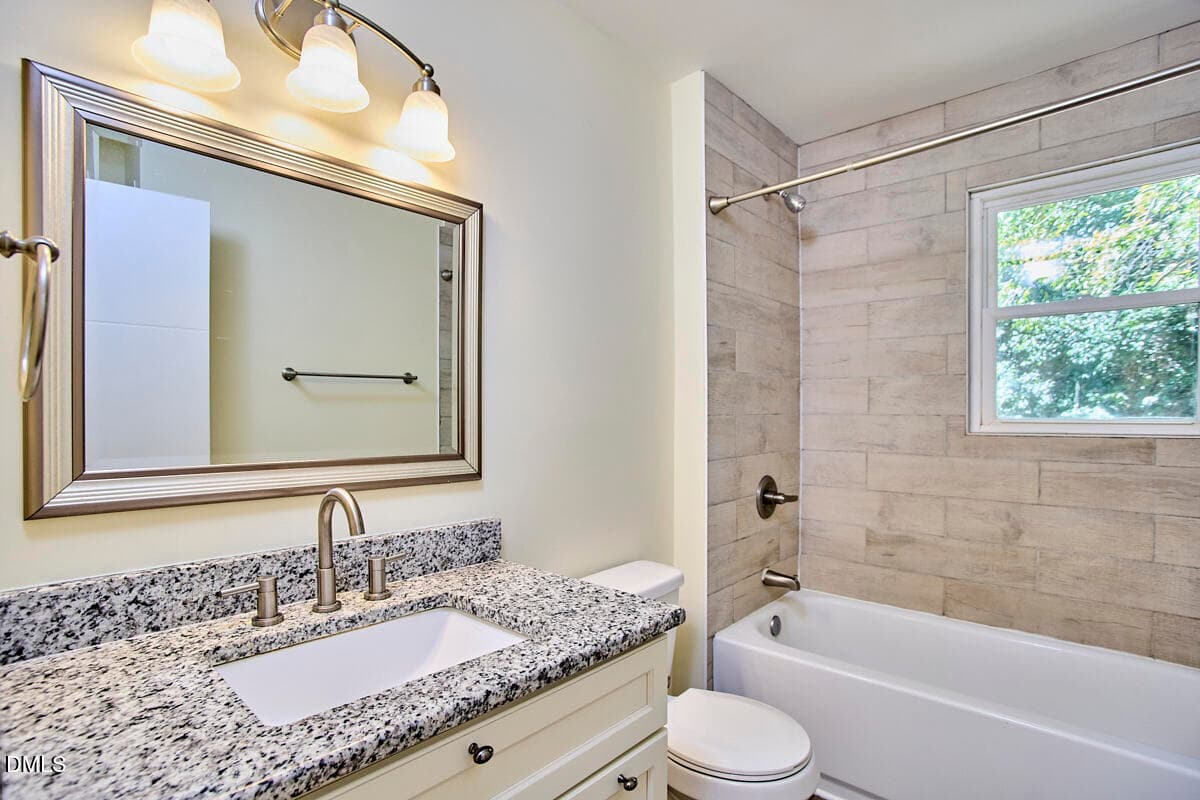 035 - 2317 Charlotte Street, Durham, NC 27705