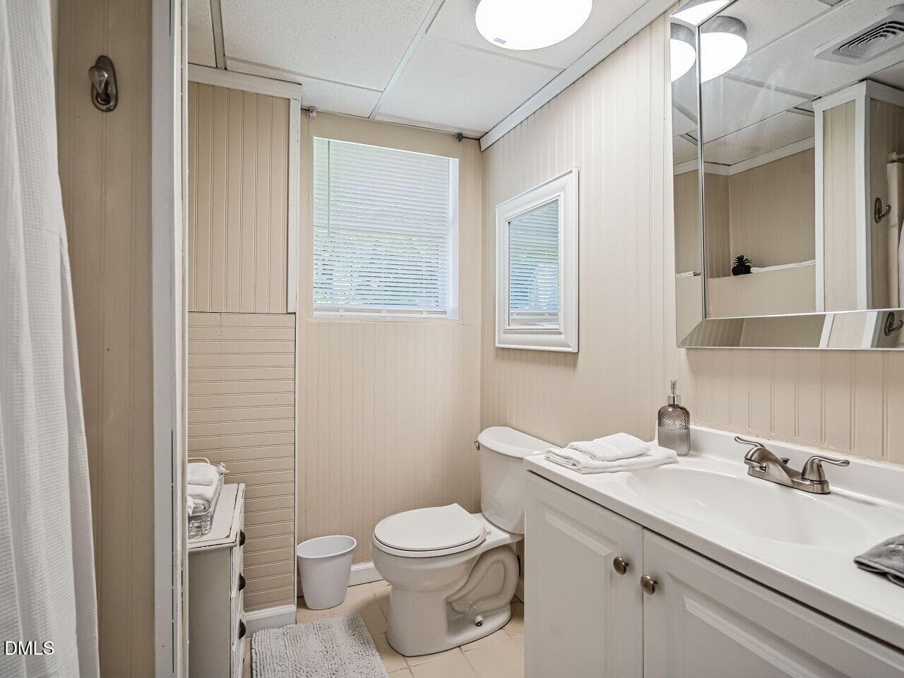 023-1280x960-bathroom - 820 Nuttree Place, Raleigh, NC 27606