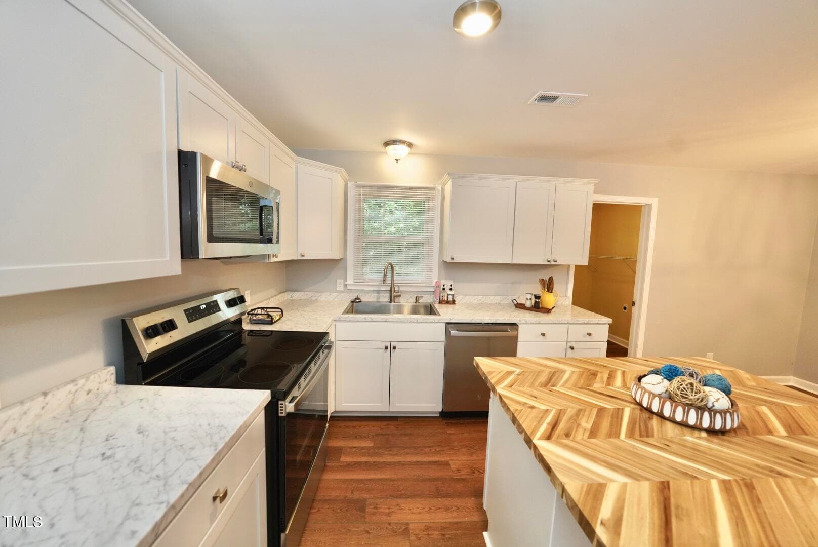DSC05200 - 712 Boston Avenue, Washington, NC 27889
