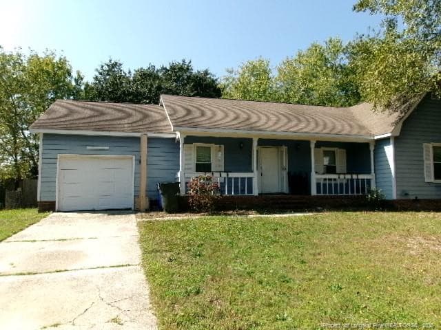Photo 2 - 1870 Windlock Drive, Fayetteville, NC 28304