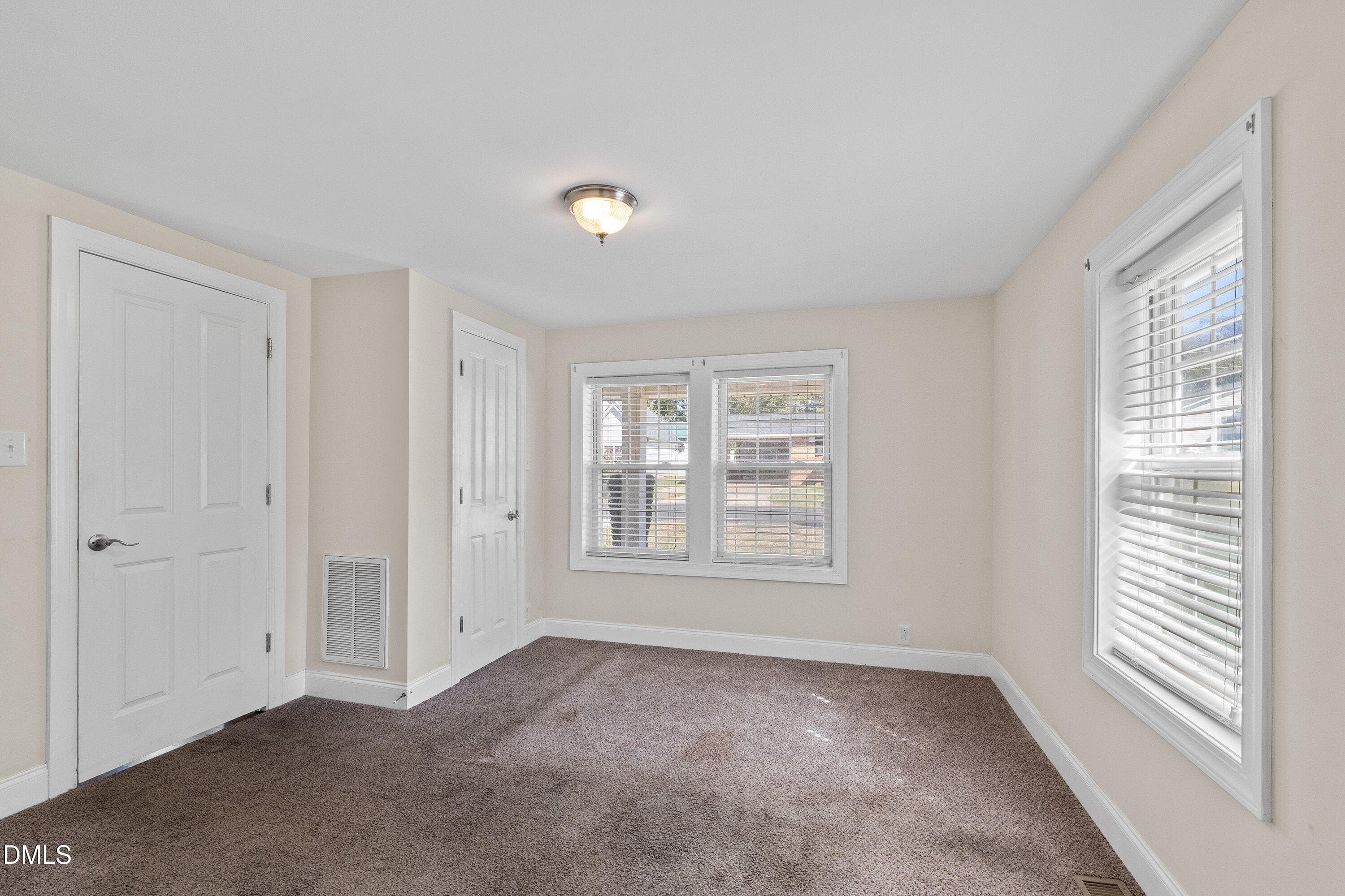 15-202 S Baker St_1315 - 202 S Baker Street, Four Oaks, NC 27524