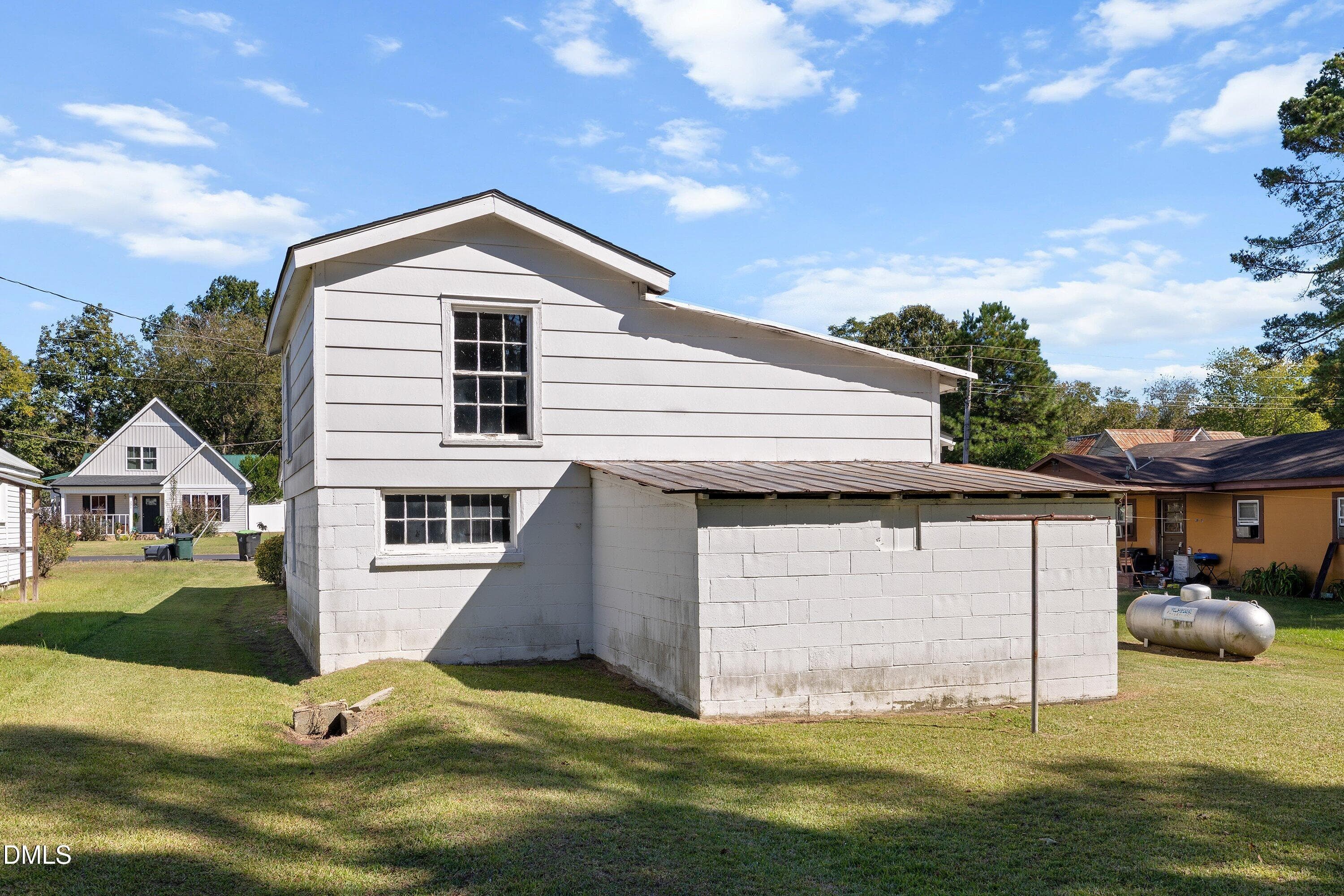 35-202 S Baker St_1253 - 202 S Baker Street, Four Oaks, NC 27524