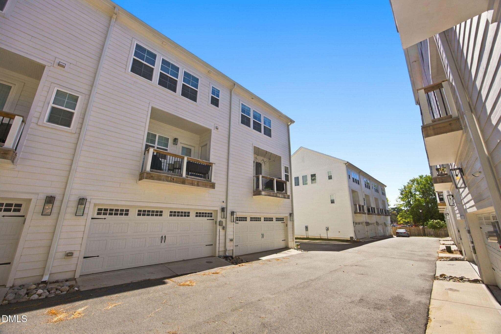 Garage - 8111 Diversy Way, Raleigh, NC 27613