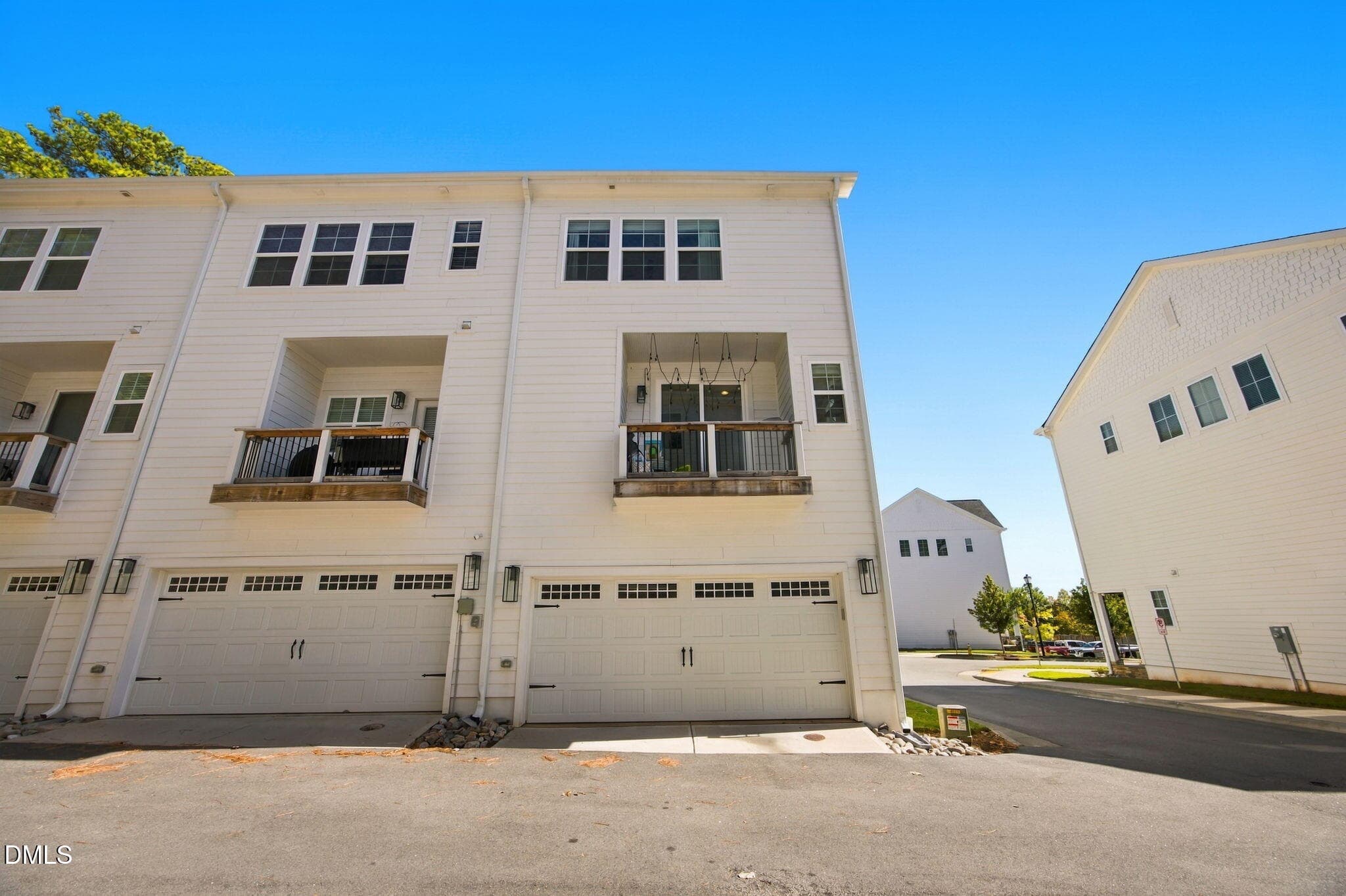 Garage - 8111 Diversy Way, Raleigh, NC 27613