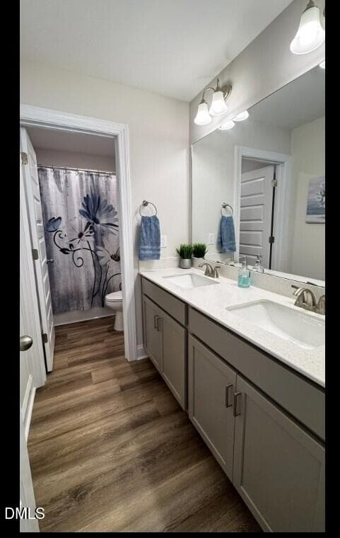 Hall Full Bath second floor - 123 Surles Landing Way, Benson, NC 27504