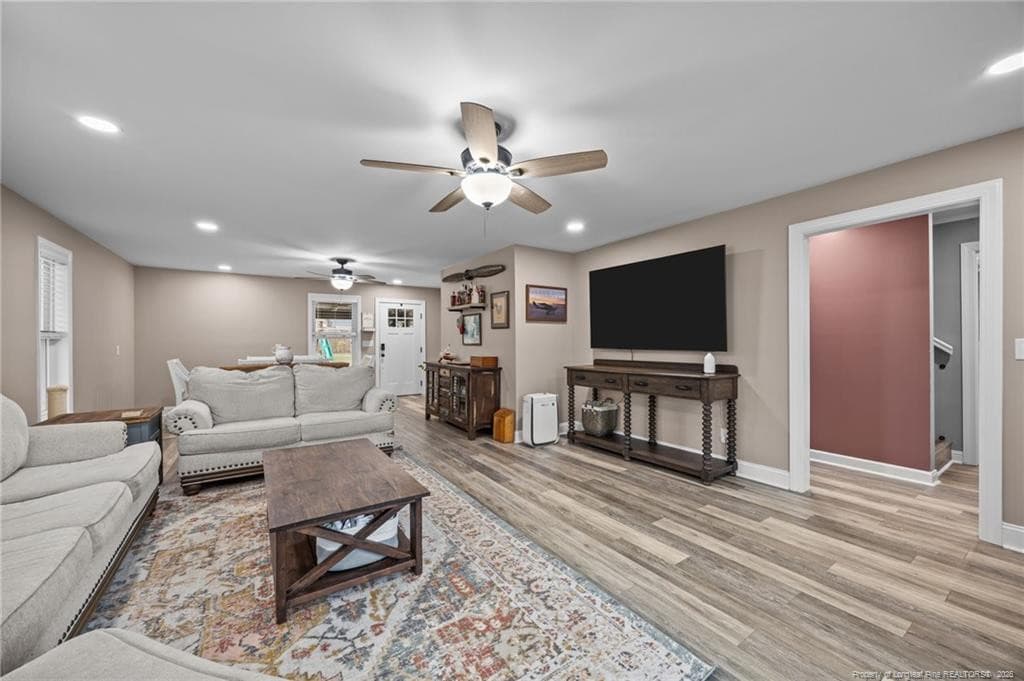 Photo 5 - 410 Coharie Drive, Clinton, NC 28328