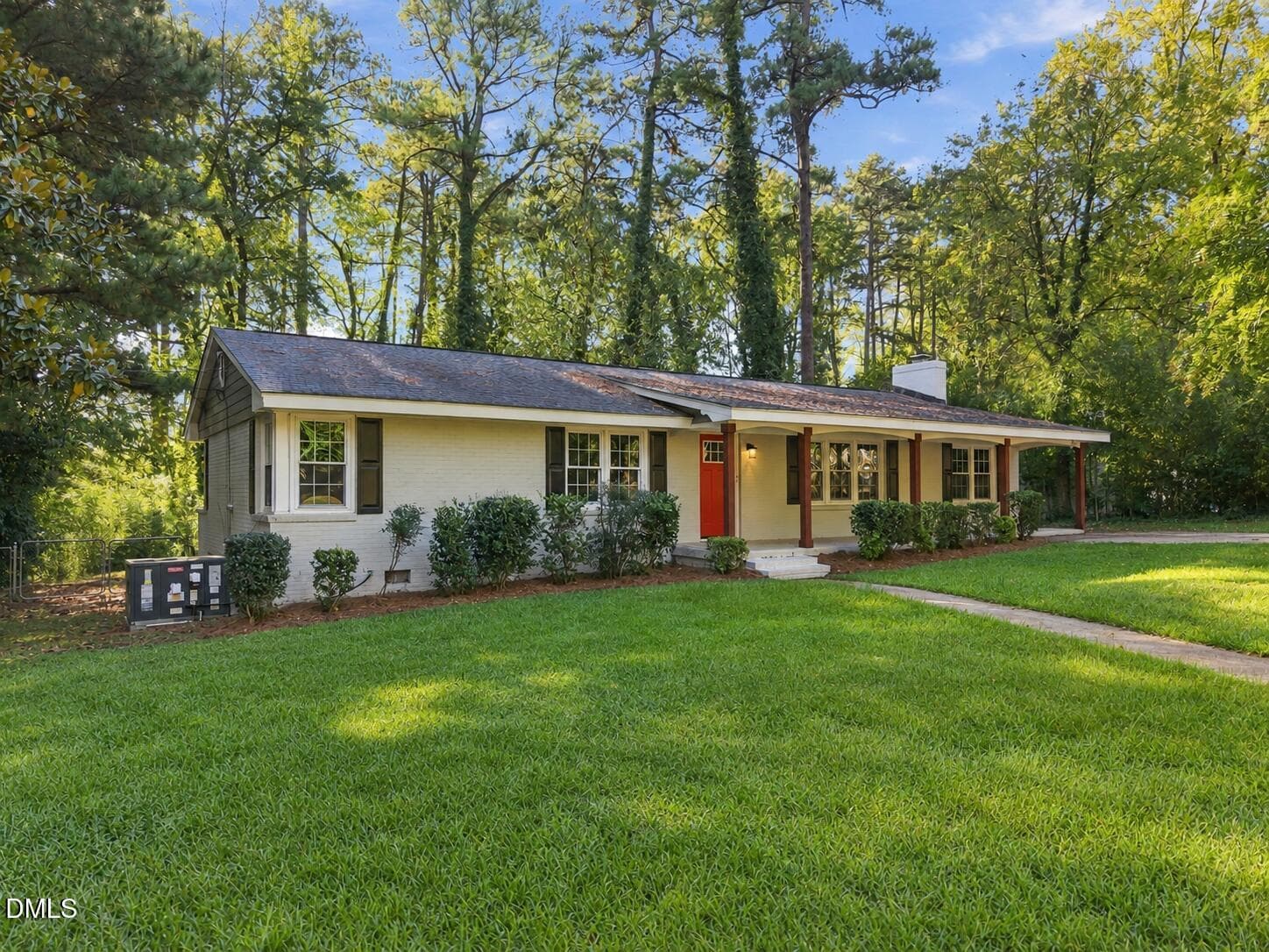 Front Exterior (5) - 2950 Glenridge Drive, Raleigh, NC 27604