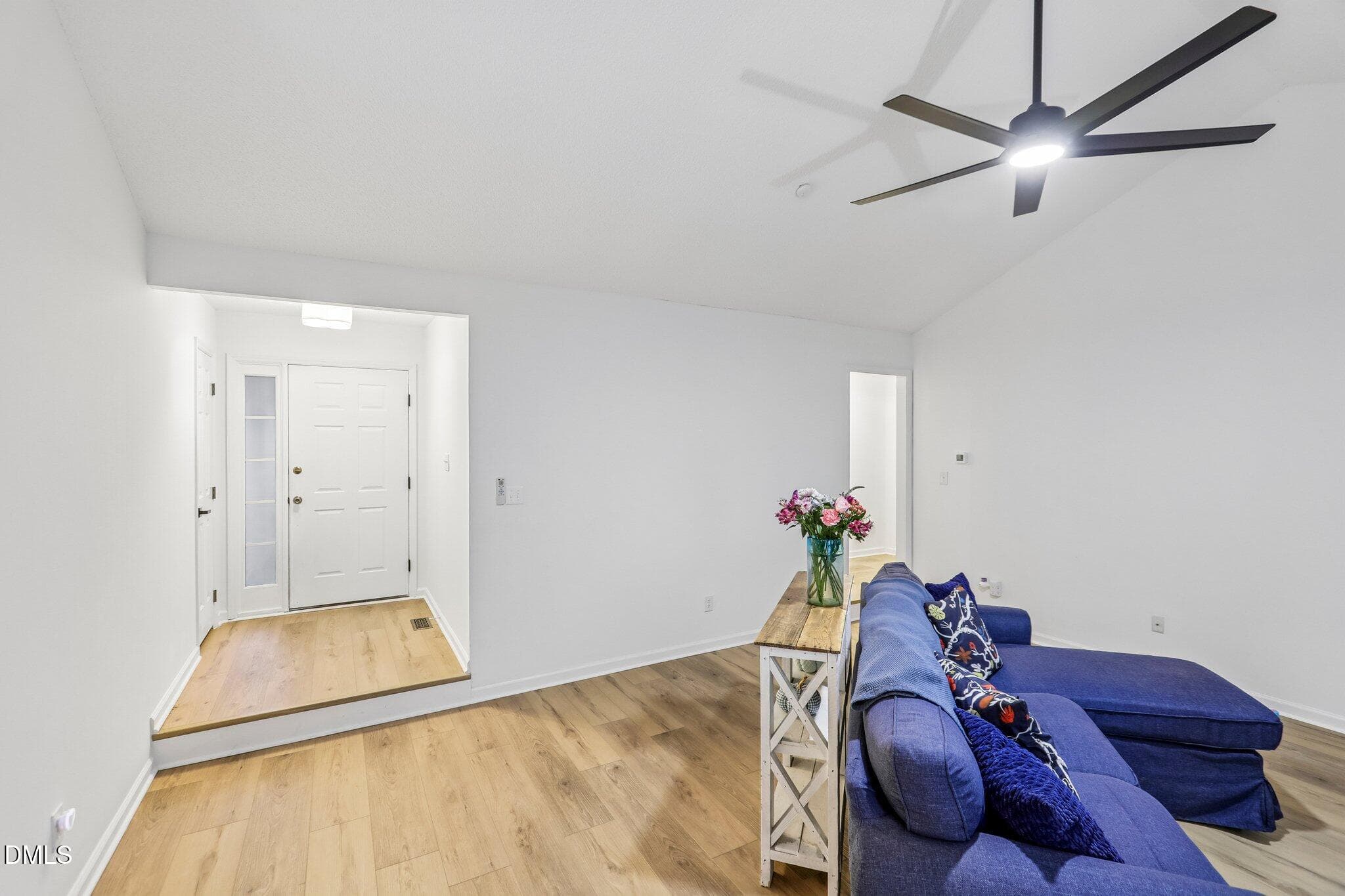 6-web-or-mls-Reigate Ln-S2210-006 - 8832 Reigate Lane, Raleigh, NC 27603