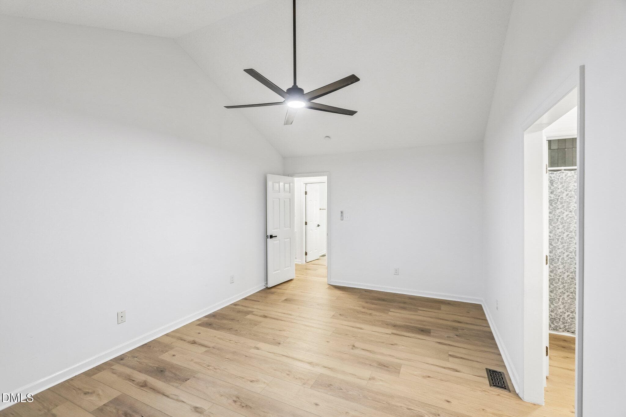 18-web-or-mls-Reigate Ln-S2210-018 - 8832 Reigate Lane, Raleigh, NC 27603