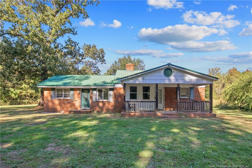 2931 Slocomb Road, Linden, NC 28356