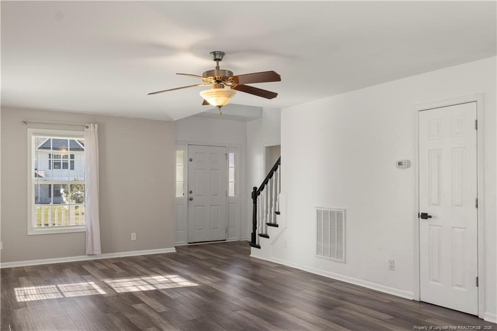 Photo 7 - 202 Lennox Loop, Raeford, NC 28376