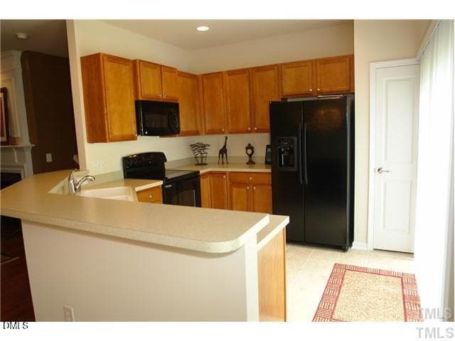 Interior Kitchen - 8302 Pilots View Drive, Raleigh, NC 27617