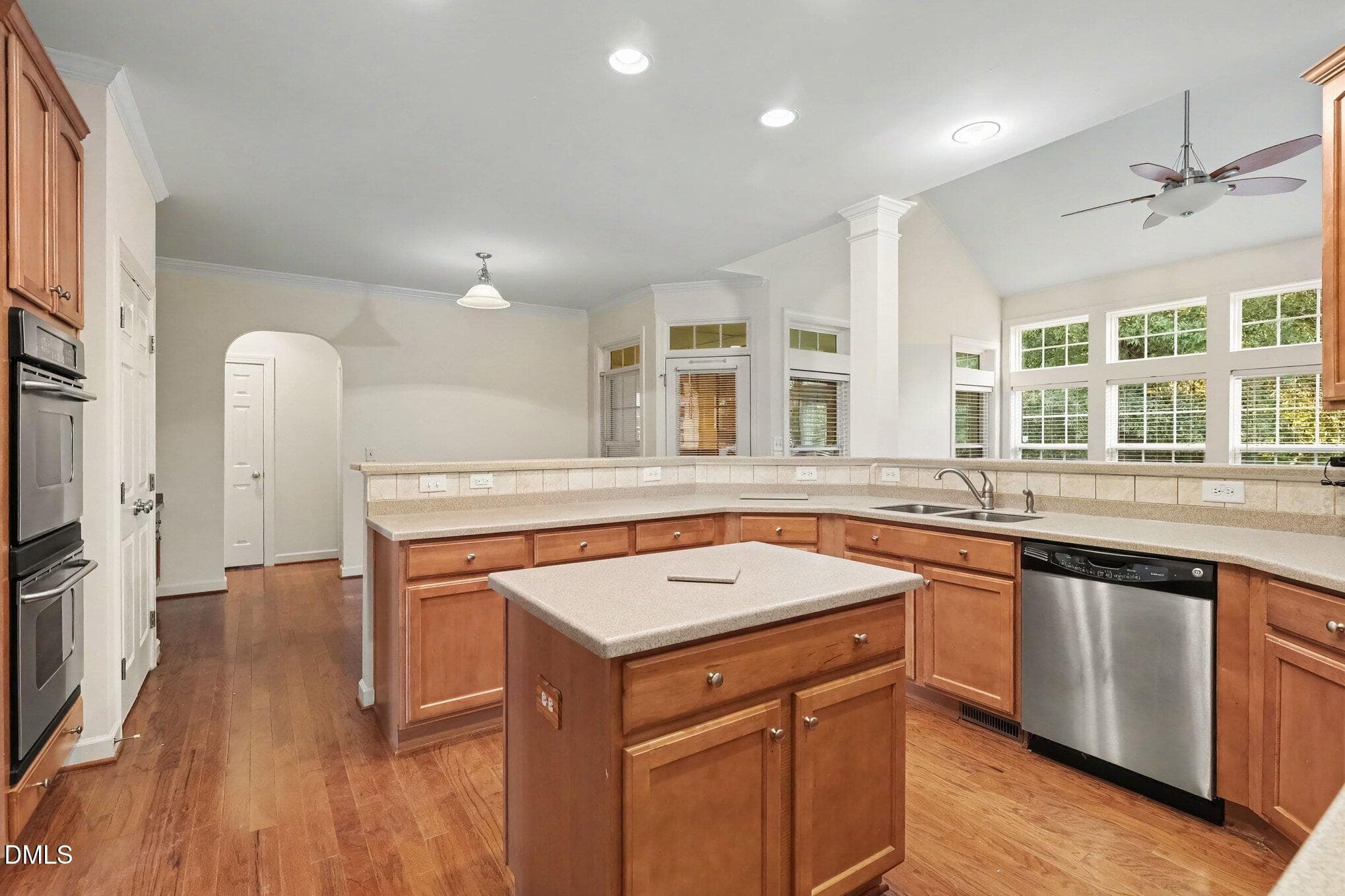 010_file_6777 - 3121 Hummer Way, Raleigh, NC 27614