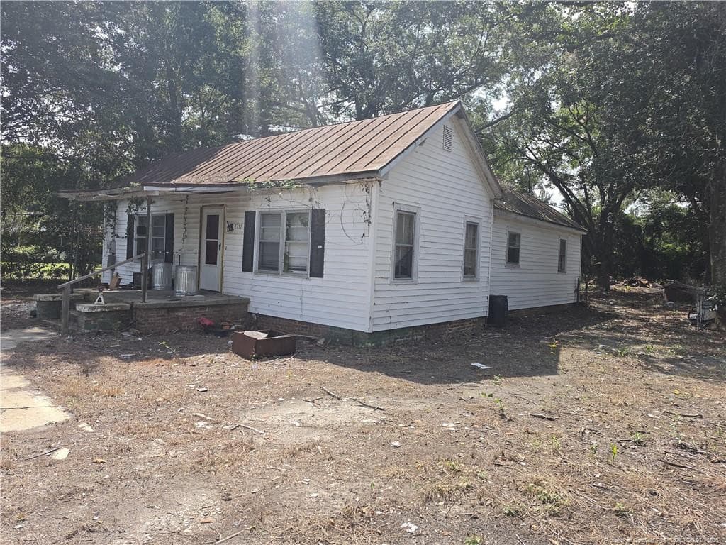 1791 DUNN FAMILY Road, Kinston, NC 28501