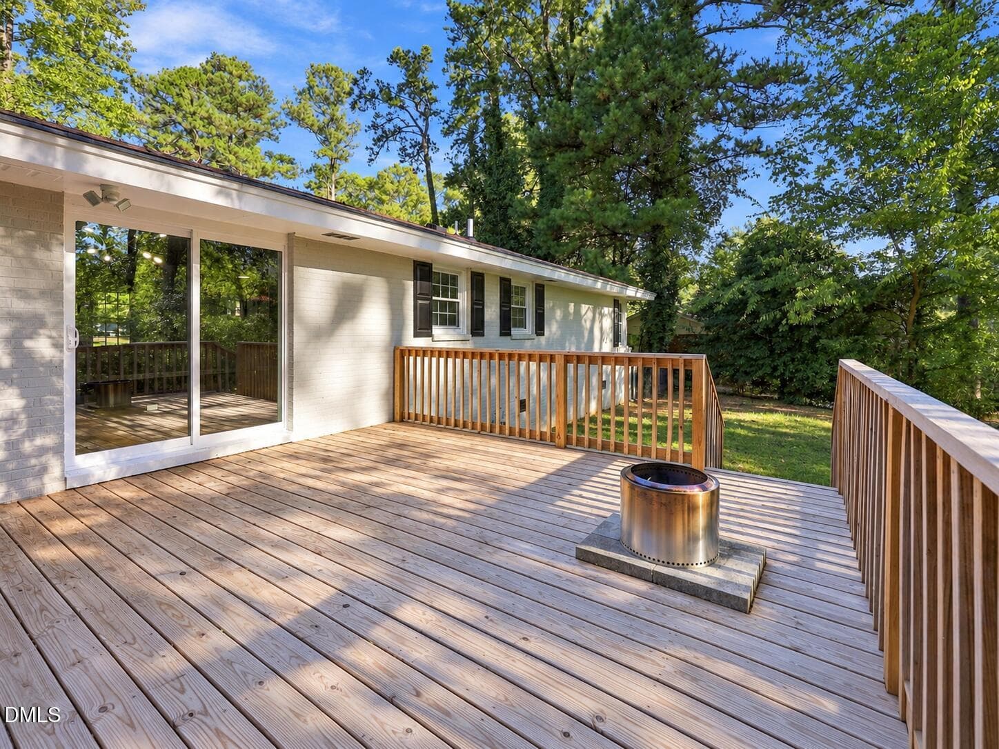 Deck (1) - 2950 Glenridge Drive, Raleigh, NC 27604