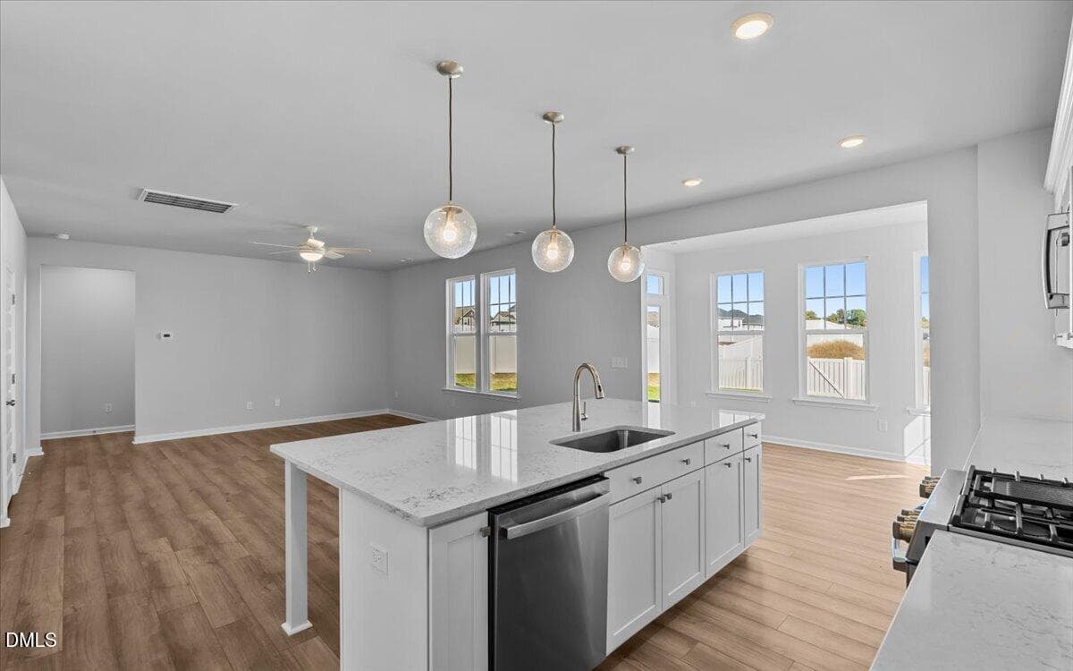 FMWeb16 - 3016 Bayou Street, Graham, NC 27253