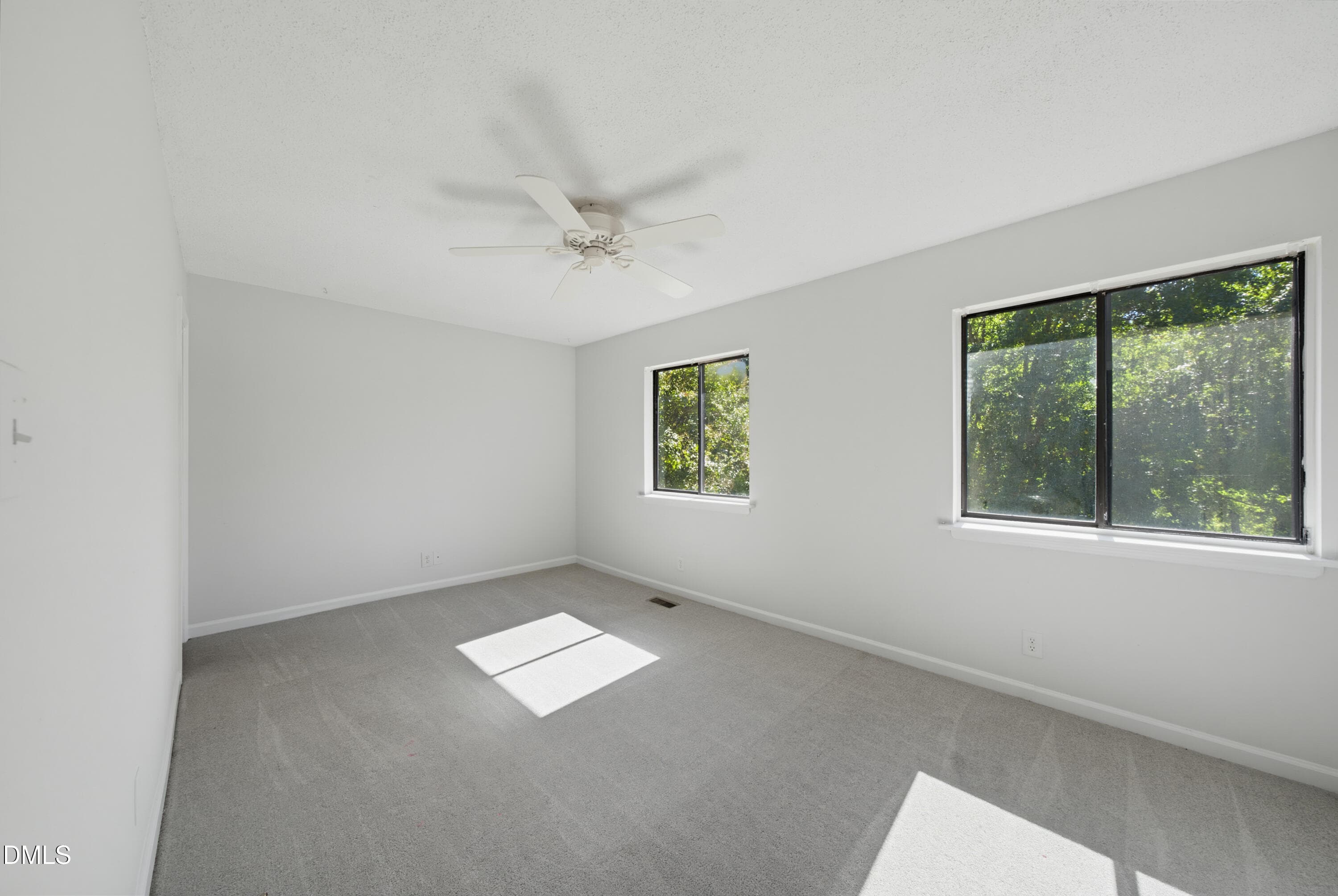 DSC09128 - 2402 Stadium Drive B, Durham, NC 27704