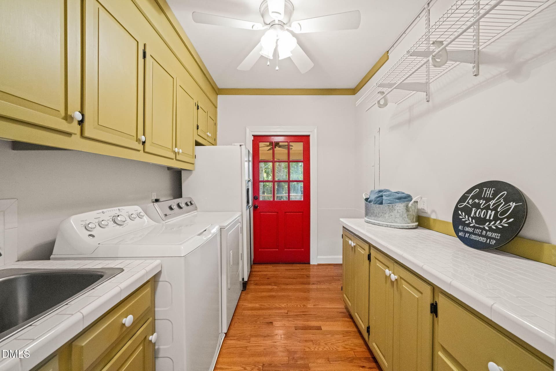 Laundry - 8817 Stonegate Drive, Raleigh, NC 27615