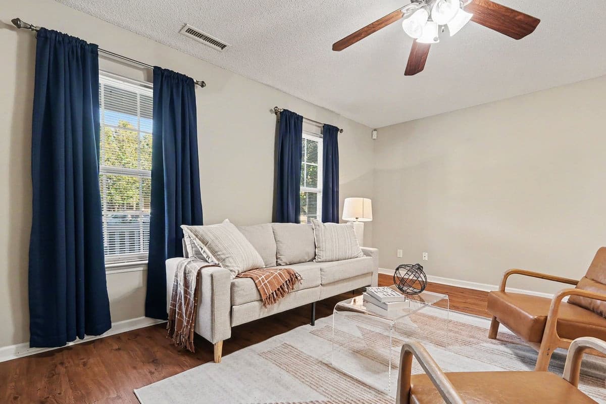 020_file_9990.jpg - 402 Feldspar Way, Durham, NC 27703