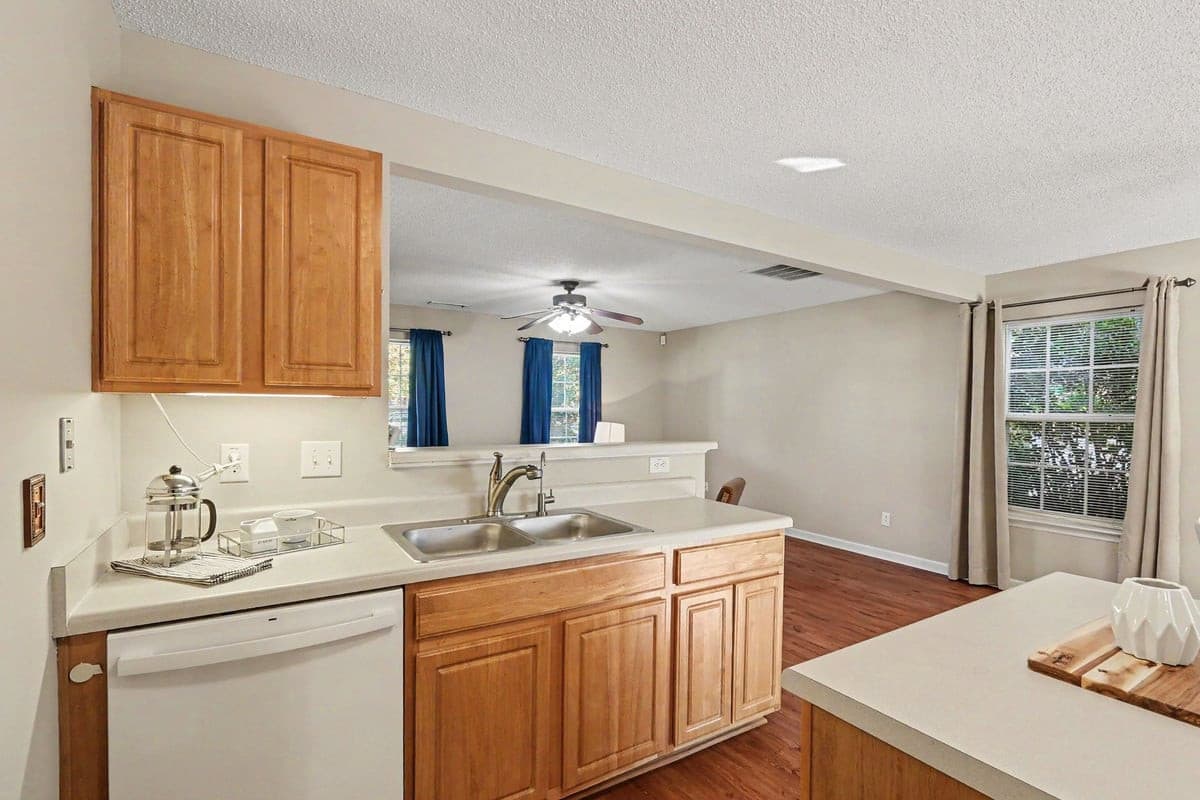 001_file_9343.jpg - 402 Feldspar Way, Durham, NC 27703