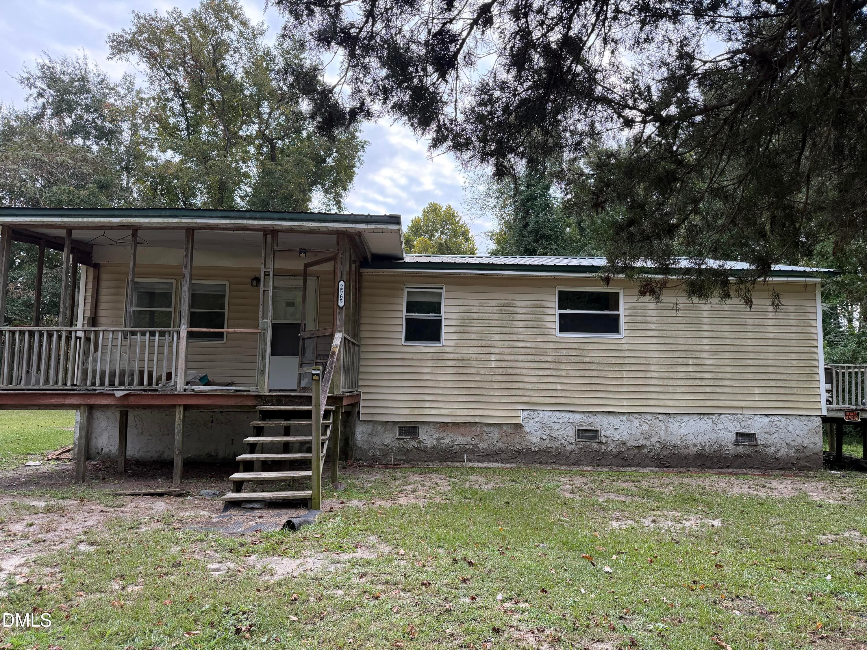 2565 Streets Ferry Road, Vanceboro, NC 28586