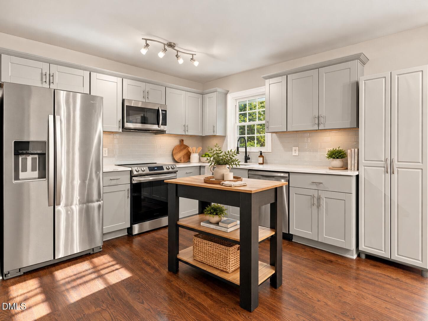 Kitchen (3) - 2950 Glenridge Drive, Raleigh, NC 27604