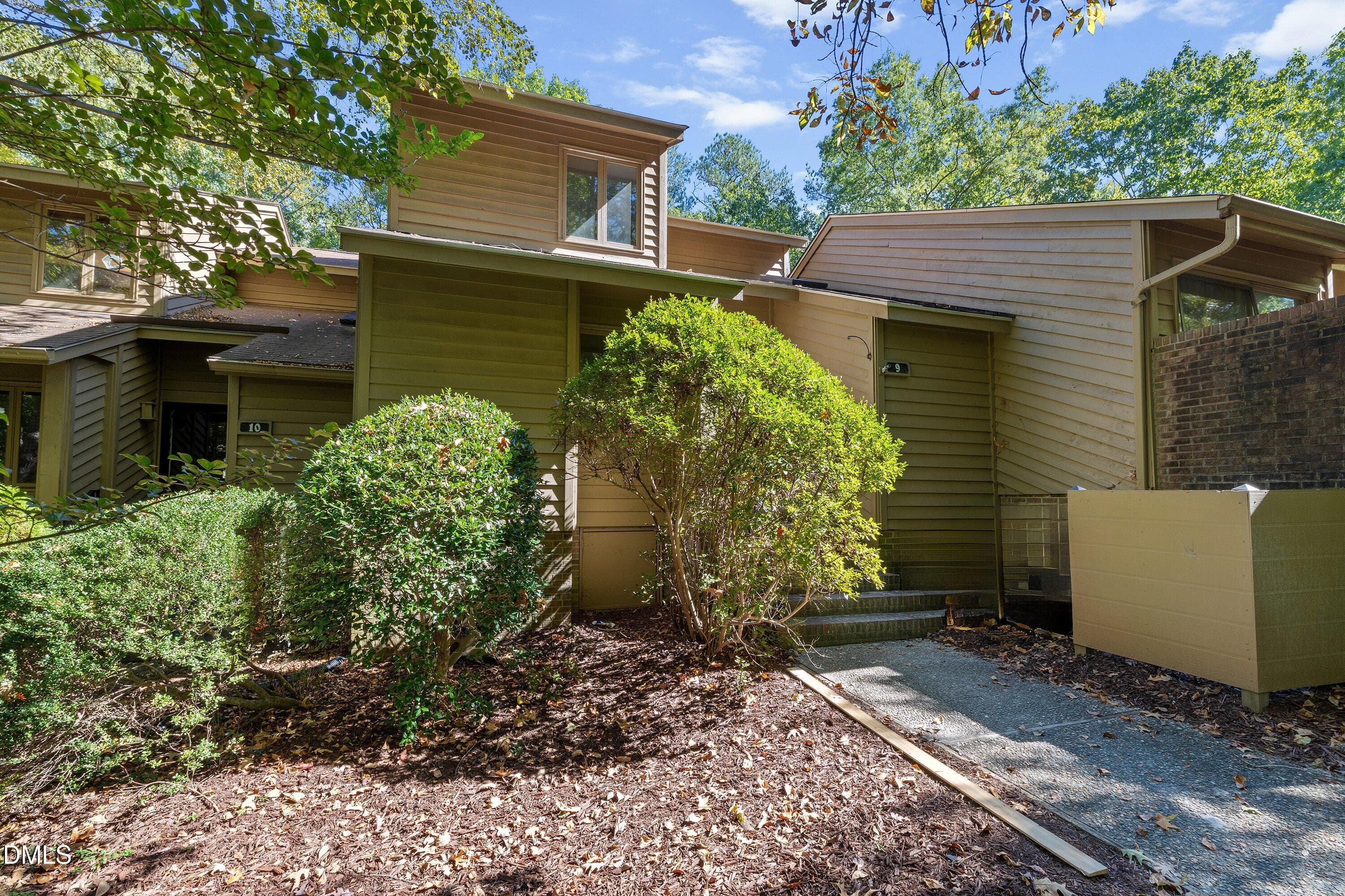 05-9 Creekview Ln_1407 - 9 Creekview Lane, Durham, NC 27705