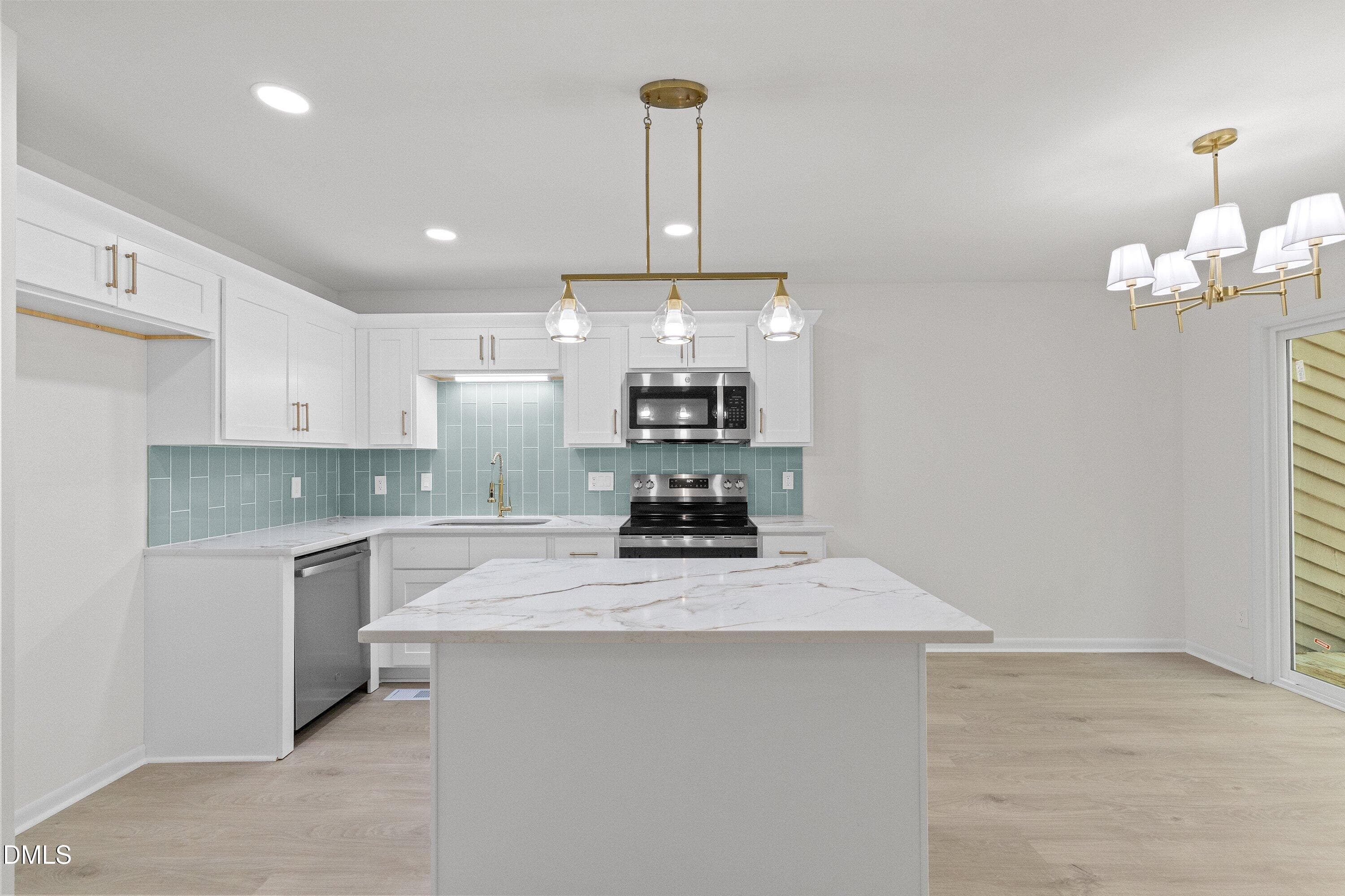 25-9 Creekview Ln_1521 - 9 Creekview Lane, Durham, NC 27705