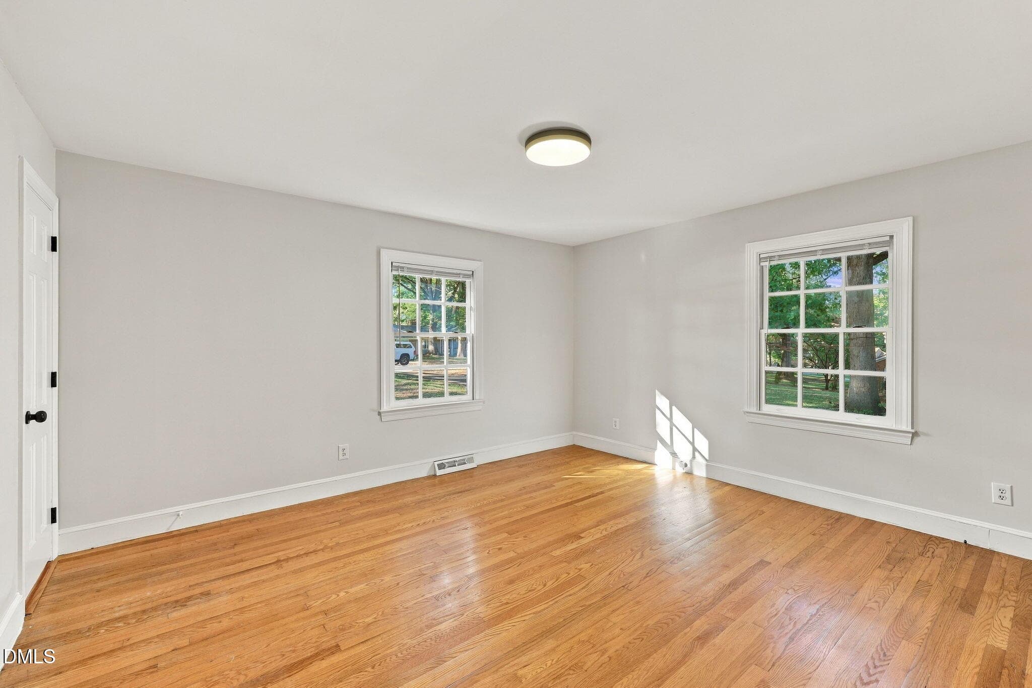 25-web-or-mls-IMG_2068 - 6700 Valley Lake Drive, Raleigh, NC 27612