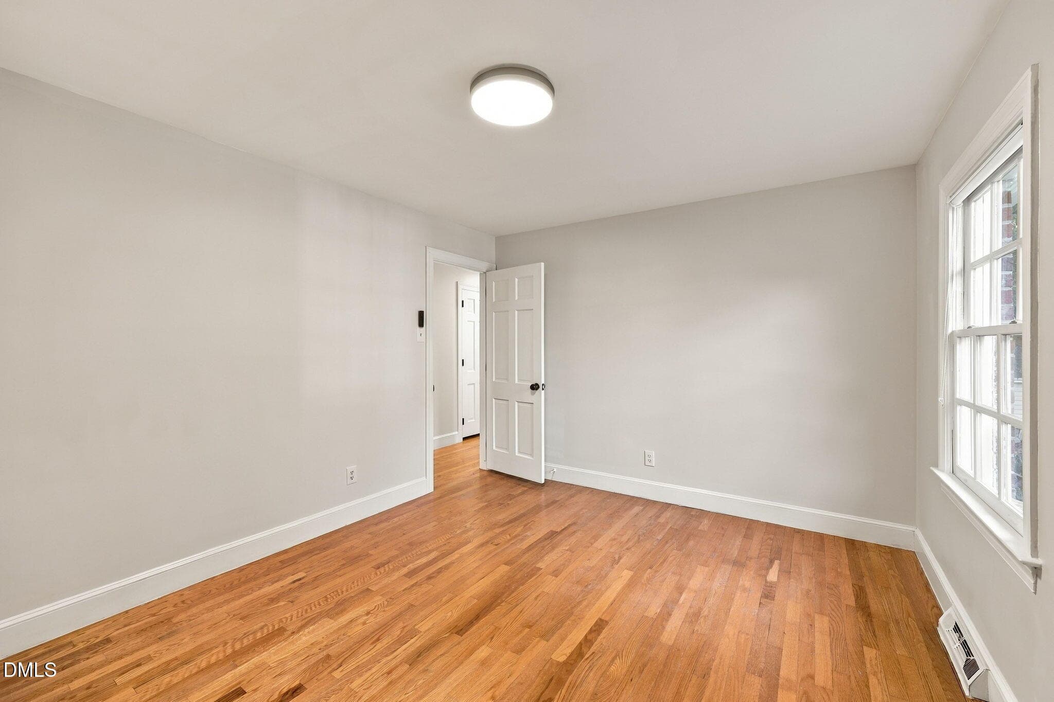 35-web-or-mls-IMG_2116 - 6700 Valley Lake Drive, Raleigh, NC 27612