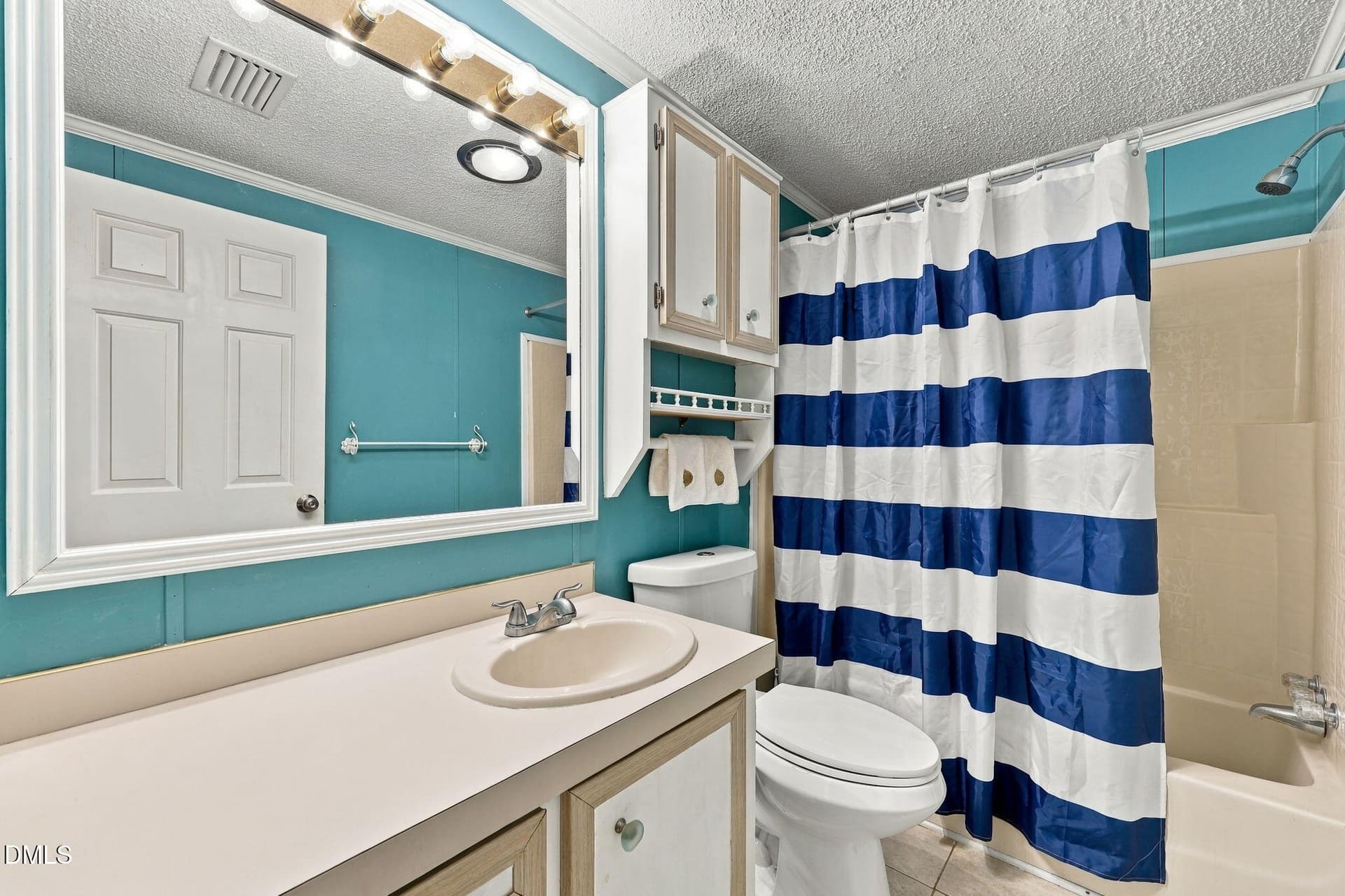Main Bath - 168 Ridgewood Road, Youngsville, NC 27596