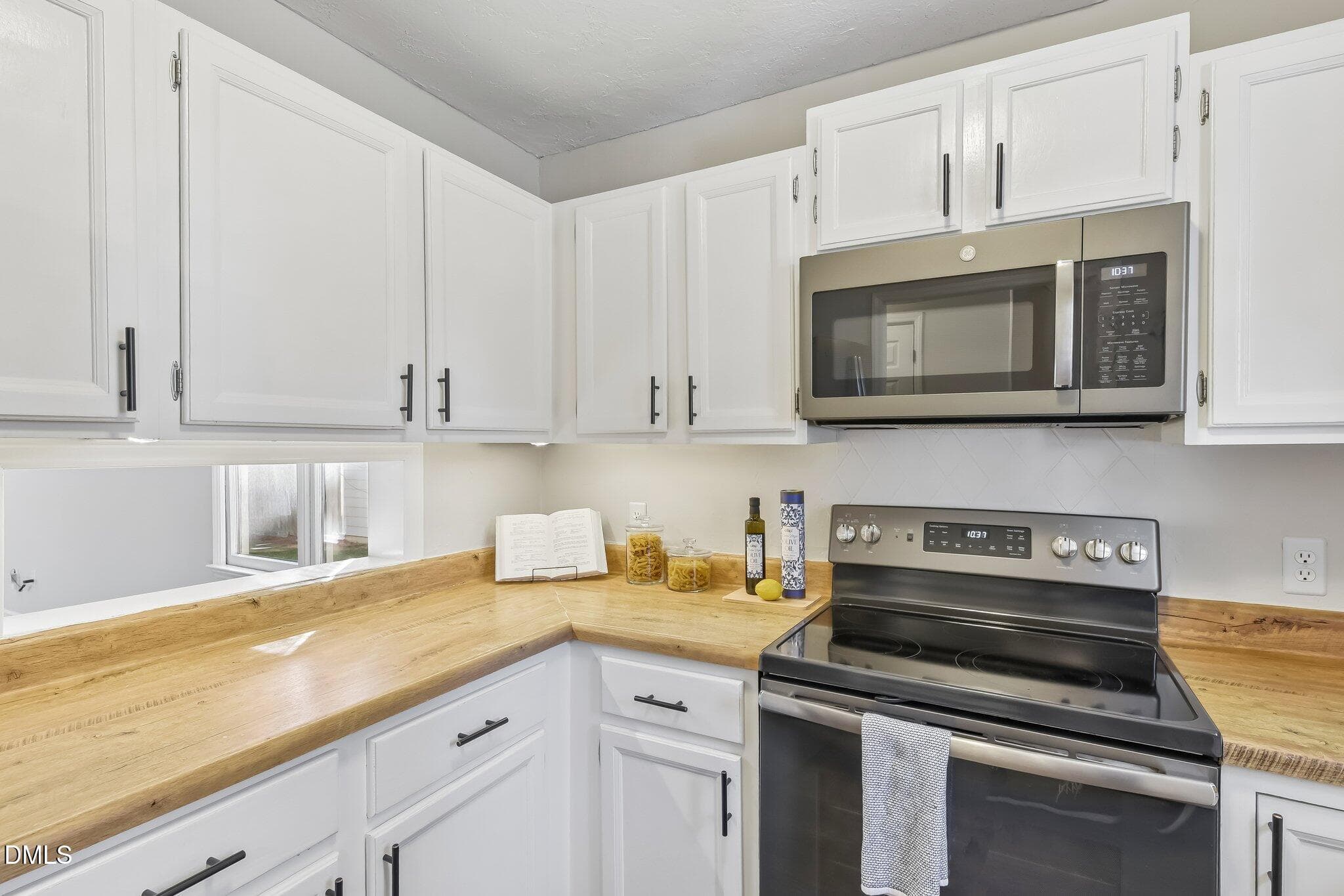 14-web-or-mls-Windy Hollow Ct-S2310-015 - 5616 Windy Hollow Court, Raleigh, NC 27609