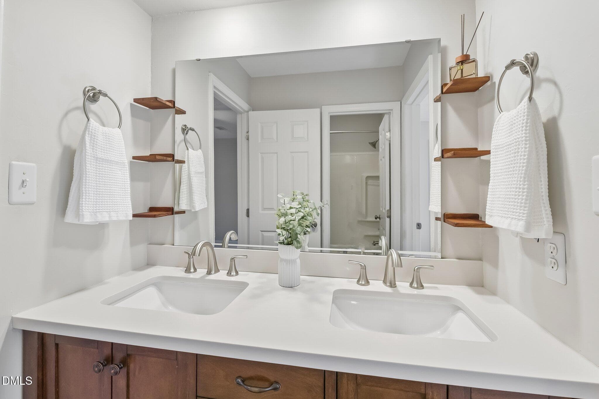 20-web-or-mls-Windy Hollow Ct-S2310-021 - 5616 Windy Hollow Court, Raleigh, NC 27609