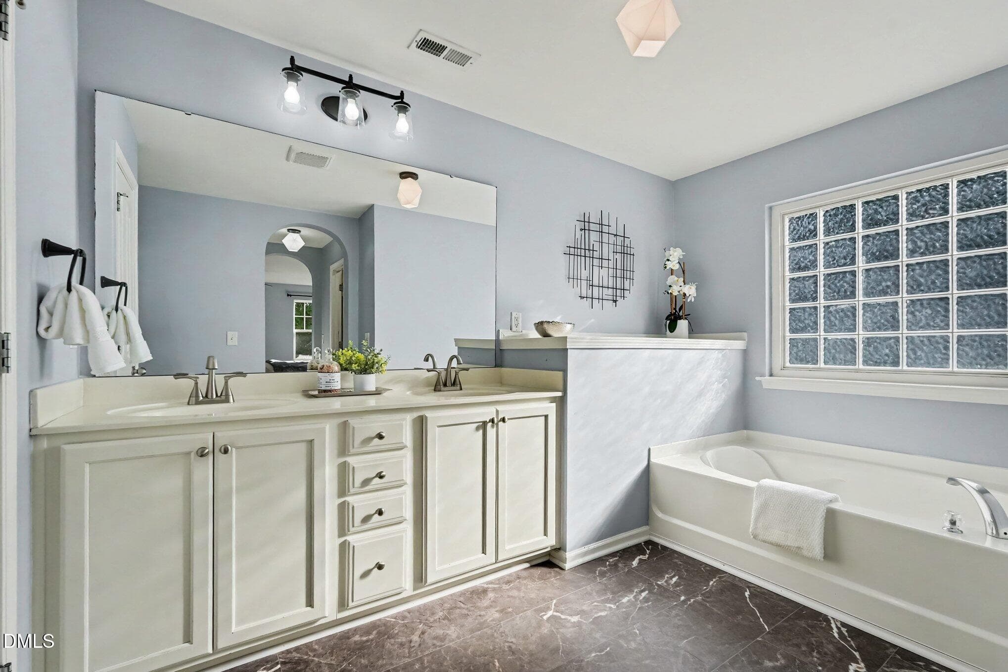 013_file_4263 - 9704 Renfield Drive, Raleigh, NC 27617