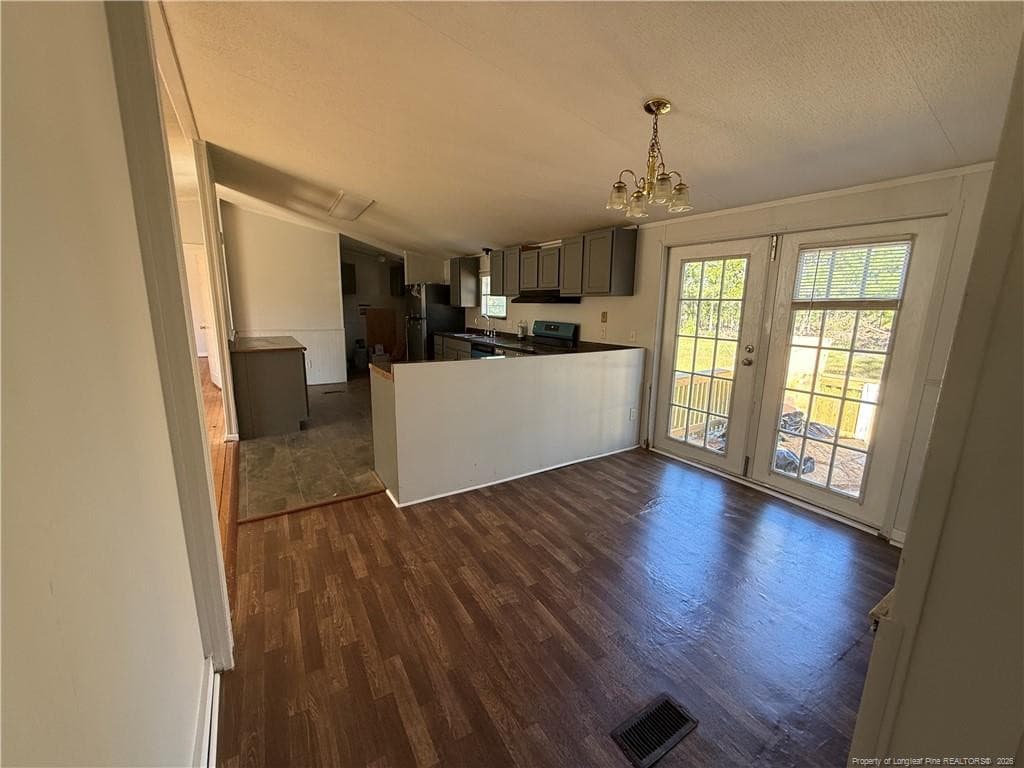 Photo 6 - 616 Hillcrest Drive, Raeford, NC 28376